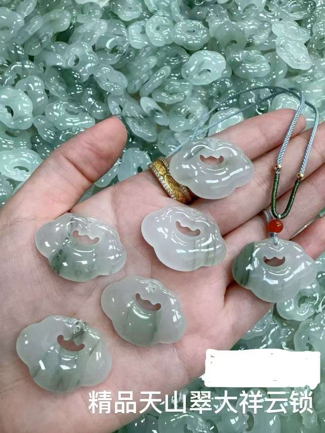 Natural chalcedony series pic 1