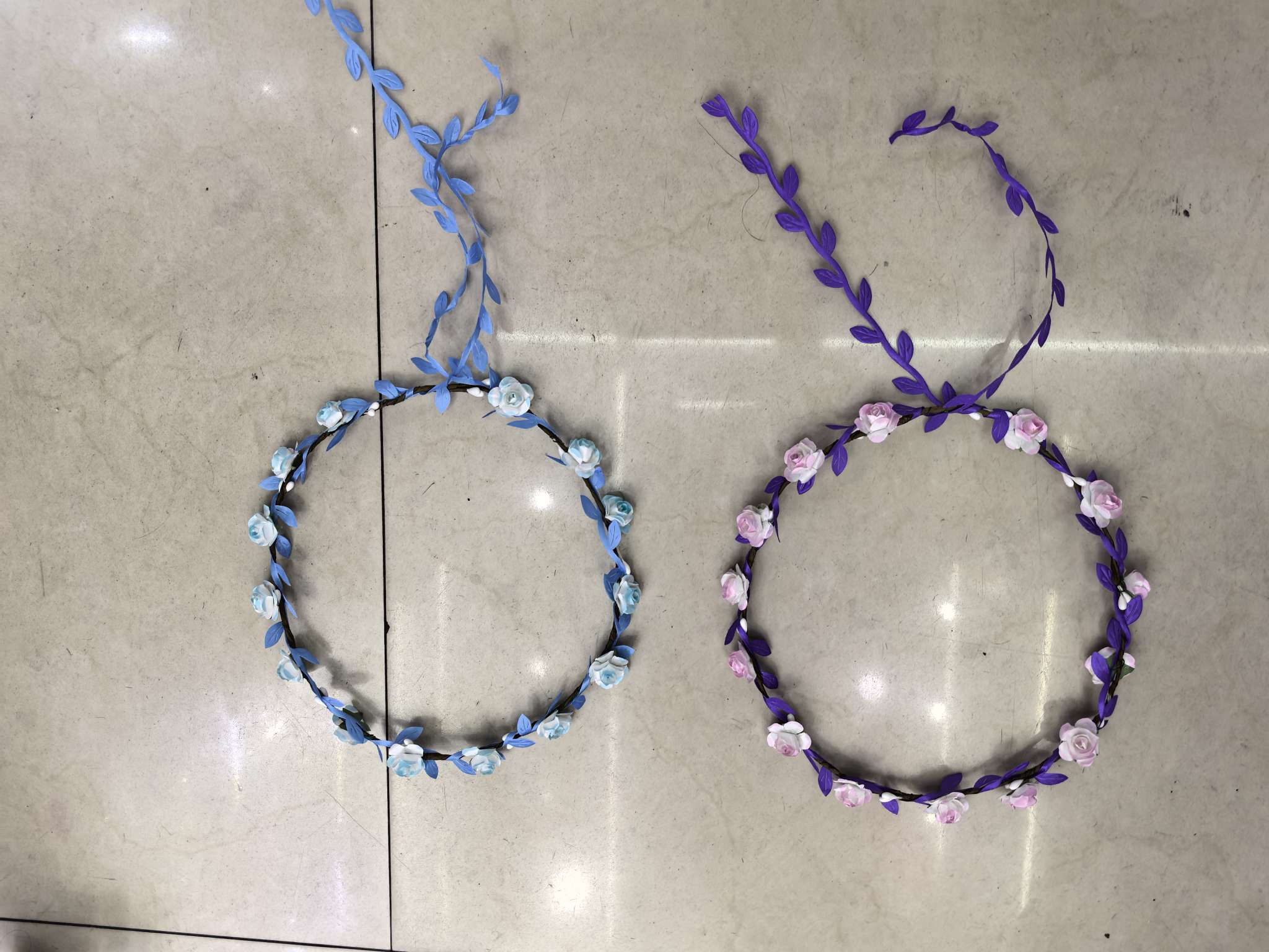 14朵纸花，日用百货节庆服饰装饰品圣诞节装饰用品礼品配件派对逛欢白底实物图