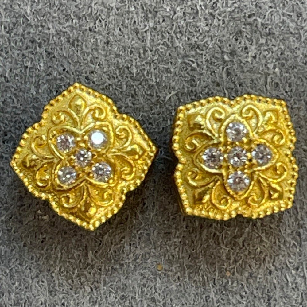 玲珑白钻四叶如意纹穿链 YX DIY 饰品配件 嵌钻闪耀搭配如意纹路 祈愿四季顺遂平安 造型精致不挑风格 手工创作者优选