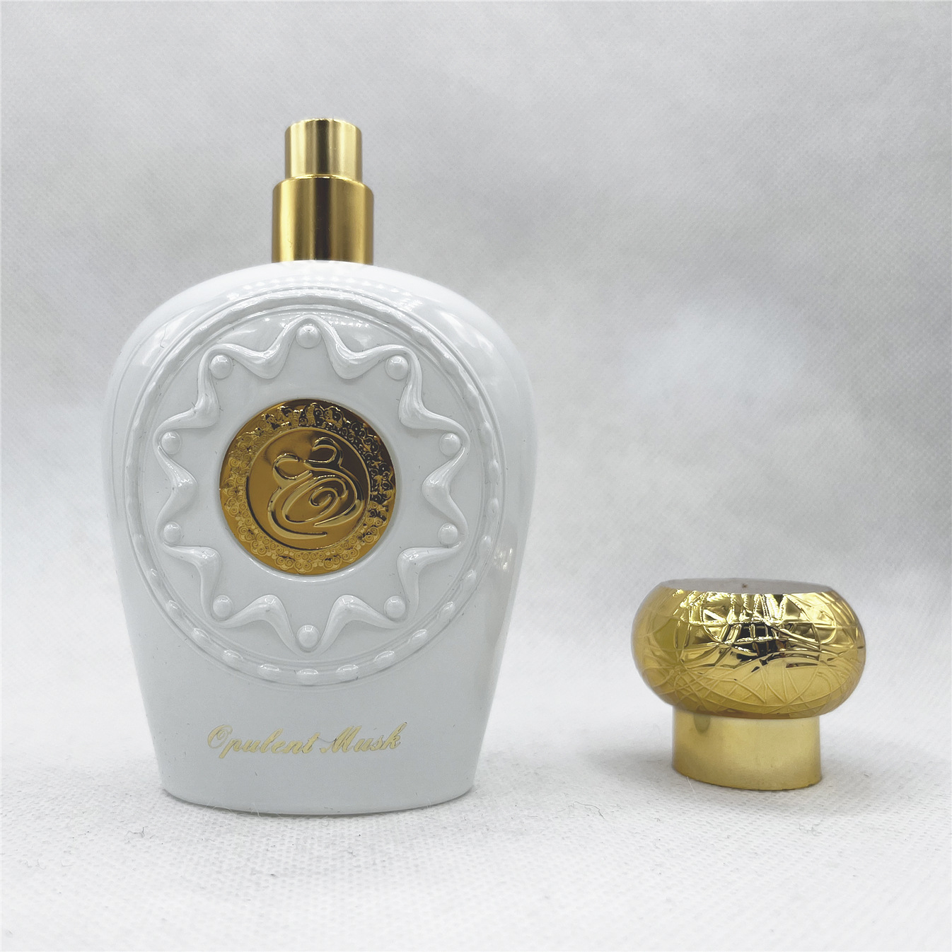 OPULENT OUD flocado neutro high end dubai Medio Oriente arabia nicho comercio exterior exportación perfumes de alta calidad details Picture