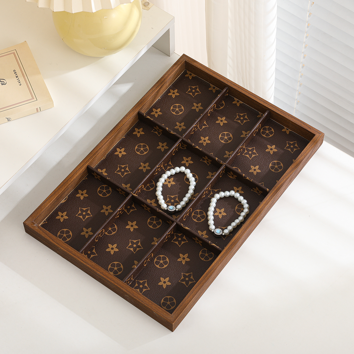 饰品展示架/亚克力展示台/饰品盘/饰品店展示架/地摊产品图