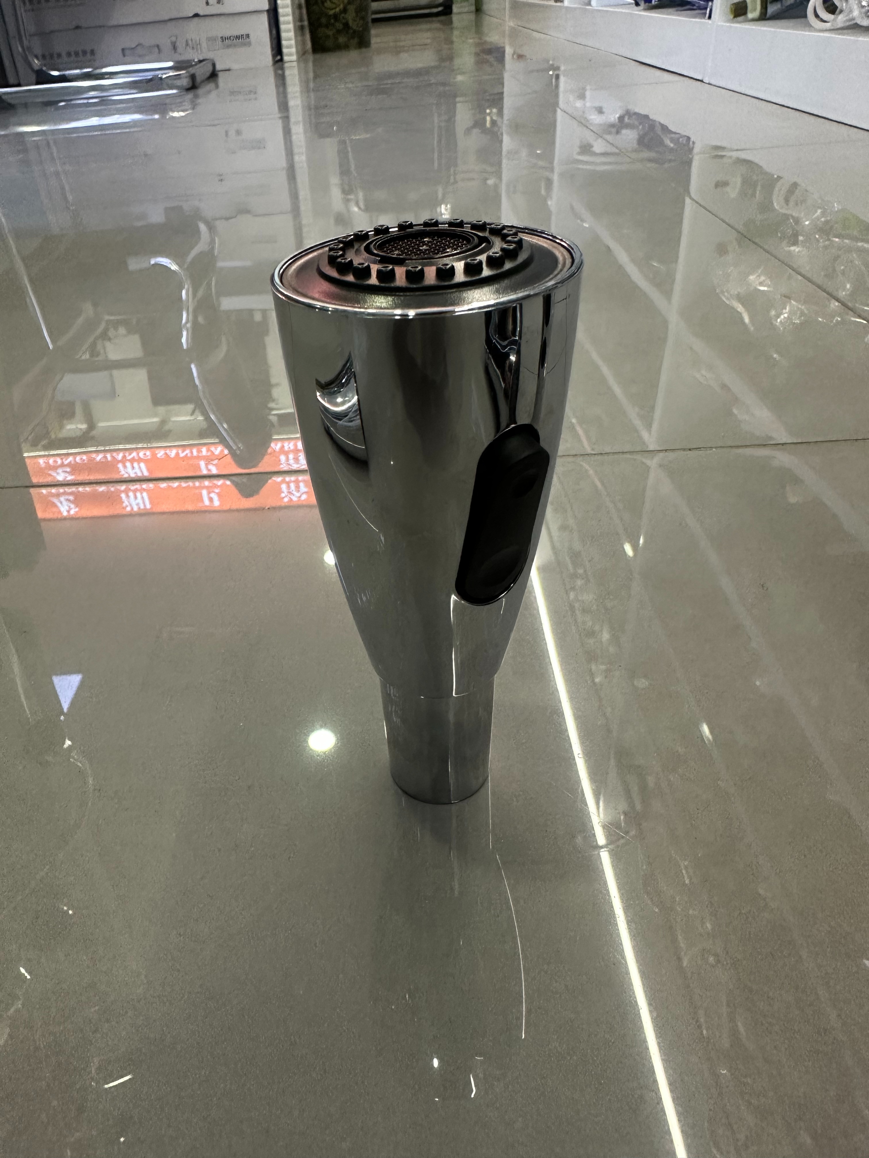 按键调节水龙头增压防溅过滤器家用厨房水龙头起泡器厂家白底实物图