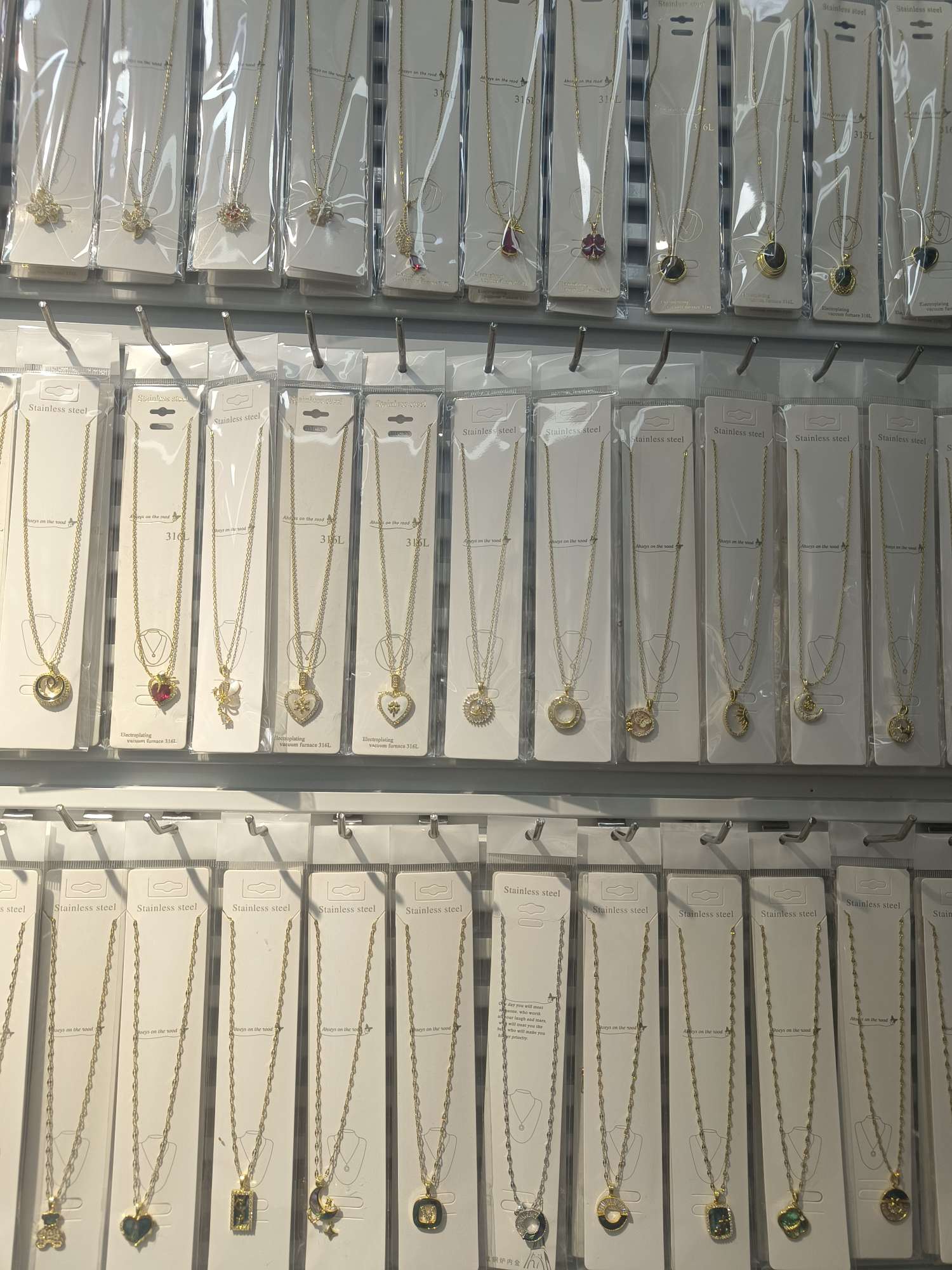 Water diamond melon chain necklace, stainless steel necklace, simple and versatile fashionable jewelry, women's necklace accessory details Picture