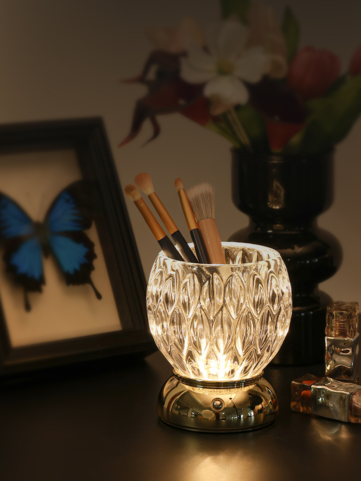 Creative table lamps, decorative items, night lights, glass ambient lights, home decorative lights, decorative vase lights Application Scenario
