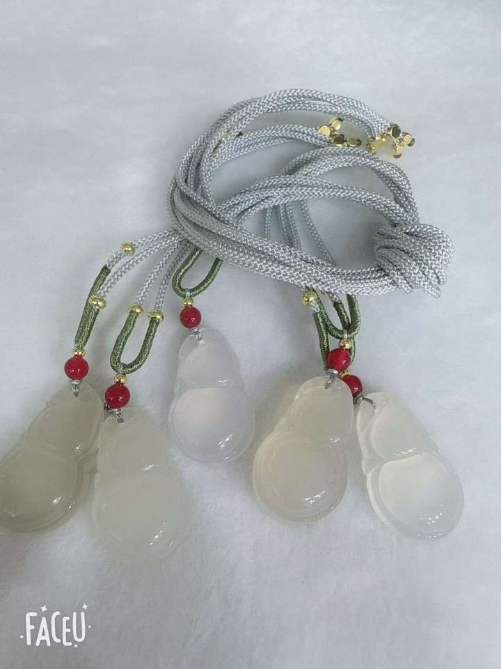 Natural chalcedony series details Picture