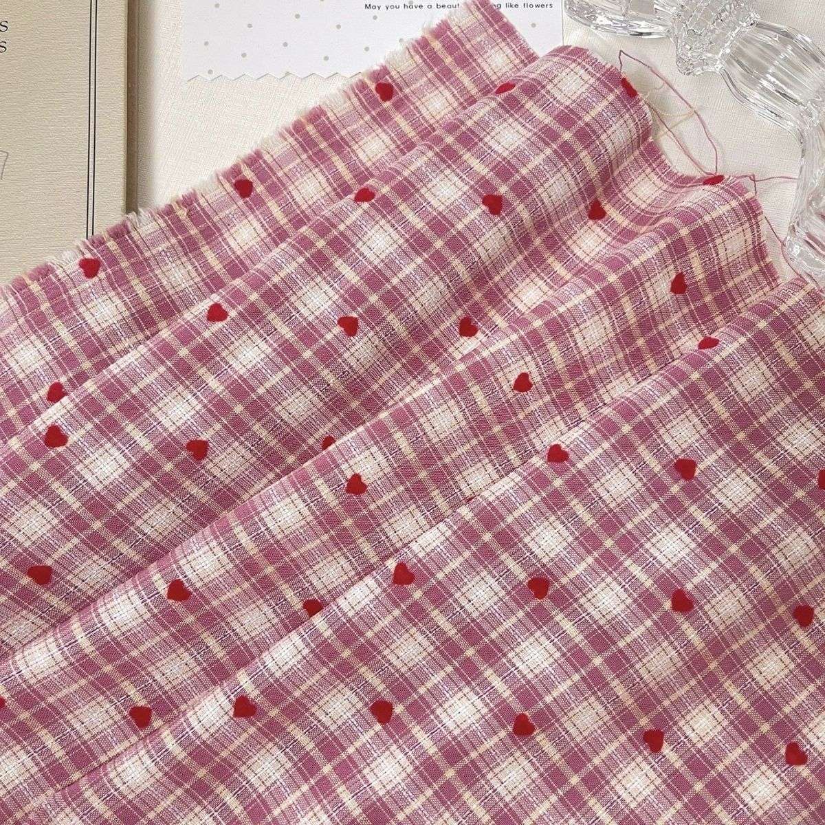 韩系爱心植绒格子面料连衣裙衬衫裙子睡衣童装DIY发圈女服装布料细节图