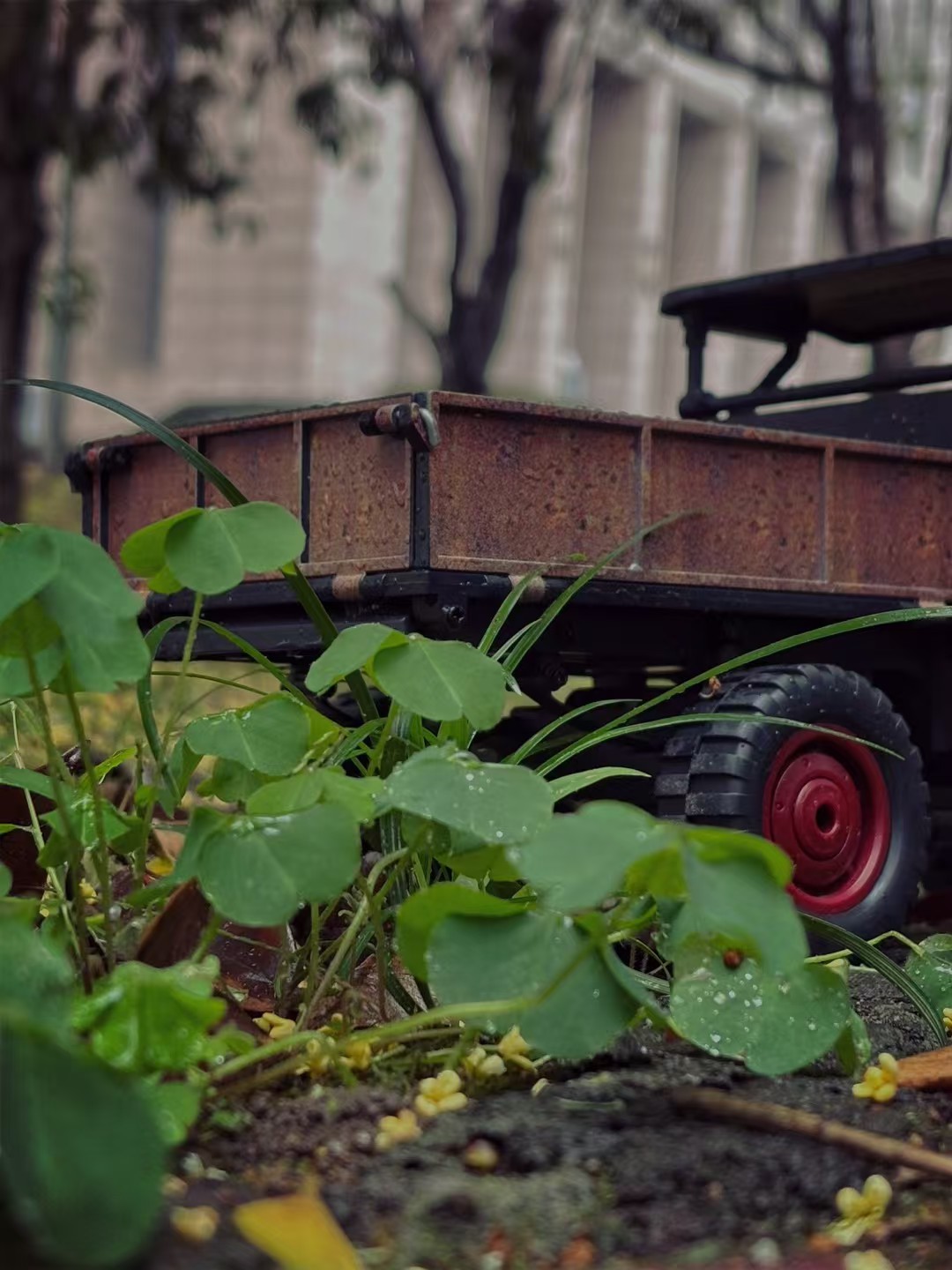 RC remote control car, retro tractor, hand-operated tricycle, four-wheel drive remote control car detail image 12