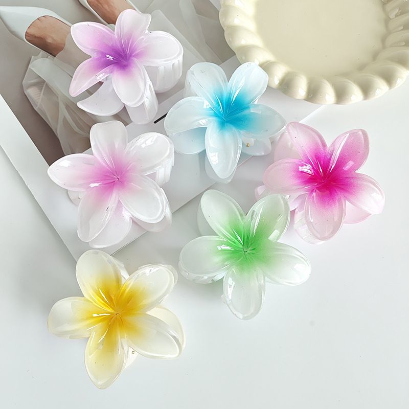 Summer gradient frangipani hairpin, female back head bun, shark hairpin, seaside vacation photo hairpin headwear