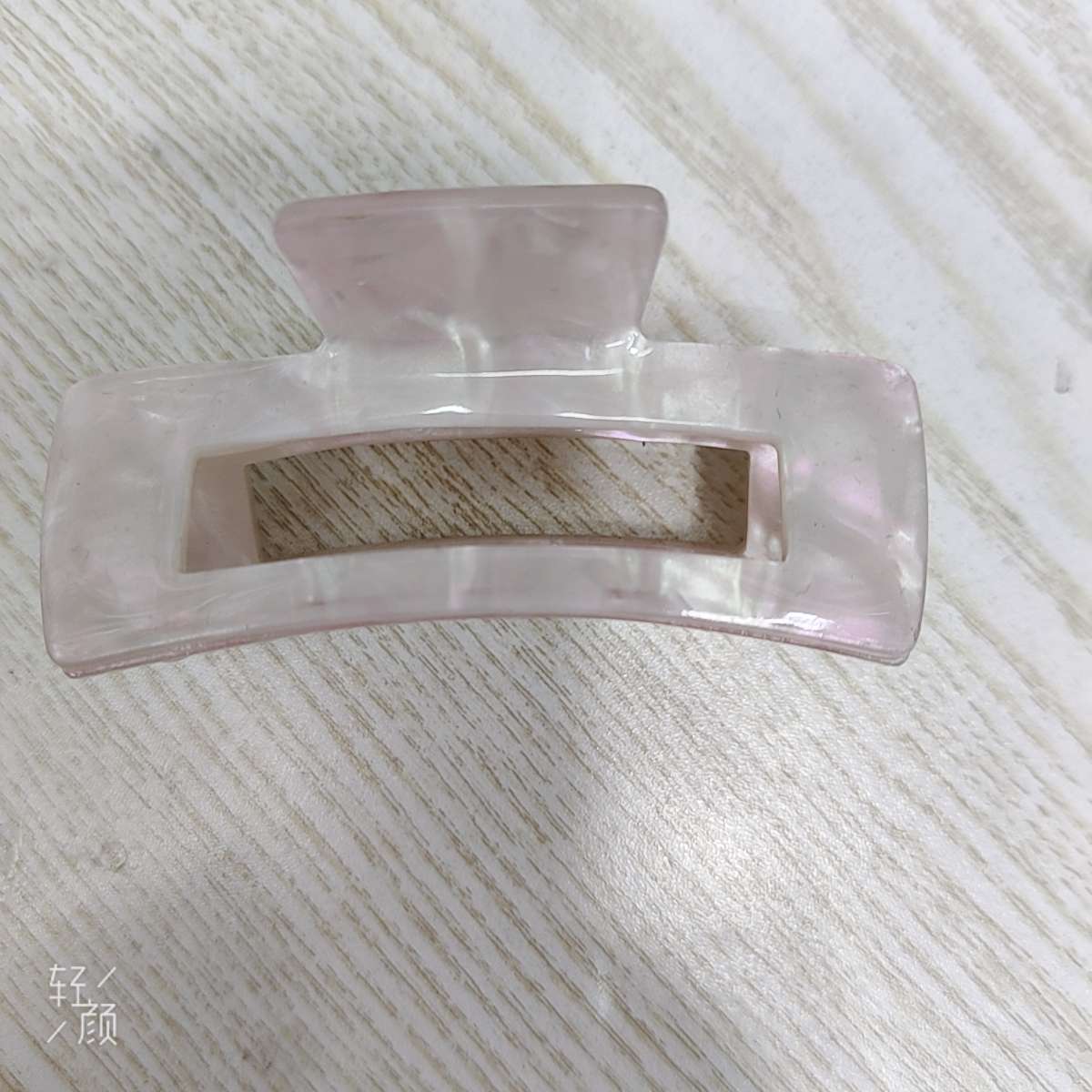 Rectangular grab clip, Feliya women's spliced hair tie, Korean style hair tie, hair accessory, hair accessory, hair tie, hair band, simple and versatile, fashionable women's acrylic large claw hair accessory, women's spliced Korean style hair band, Feliya large claw hair