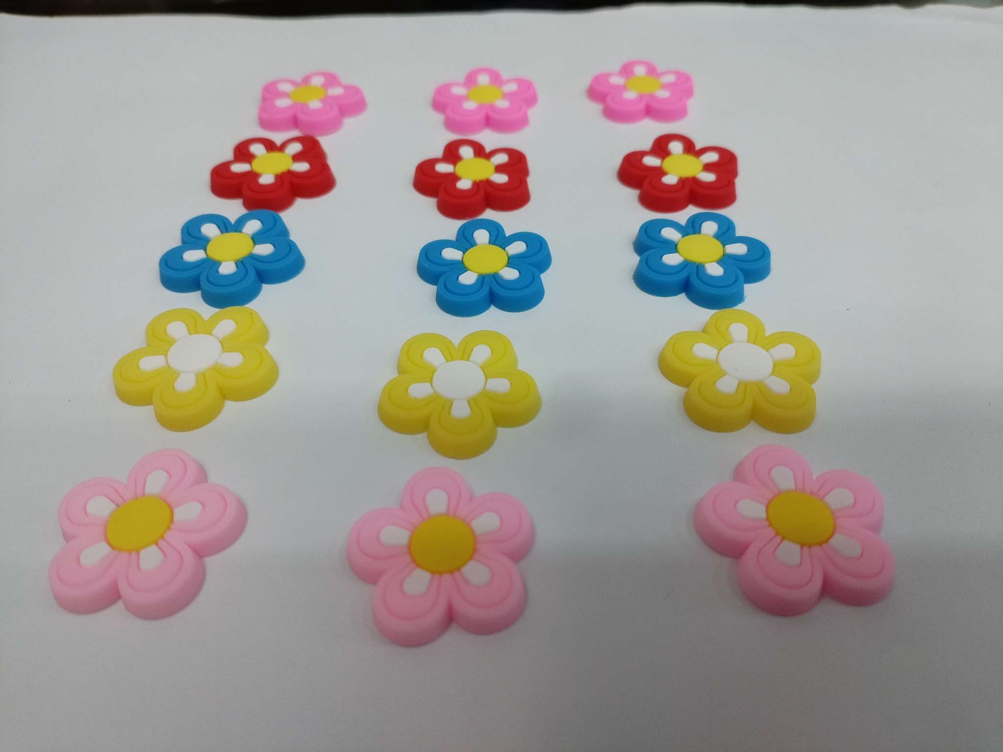 ملصقات شعر رقيقة من طراز PVC (PVC)، ولصاقات للأحذية في الثقوب، ولصاقات للحقائب، وما إلى ذلك. Specification image