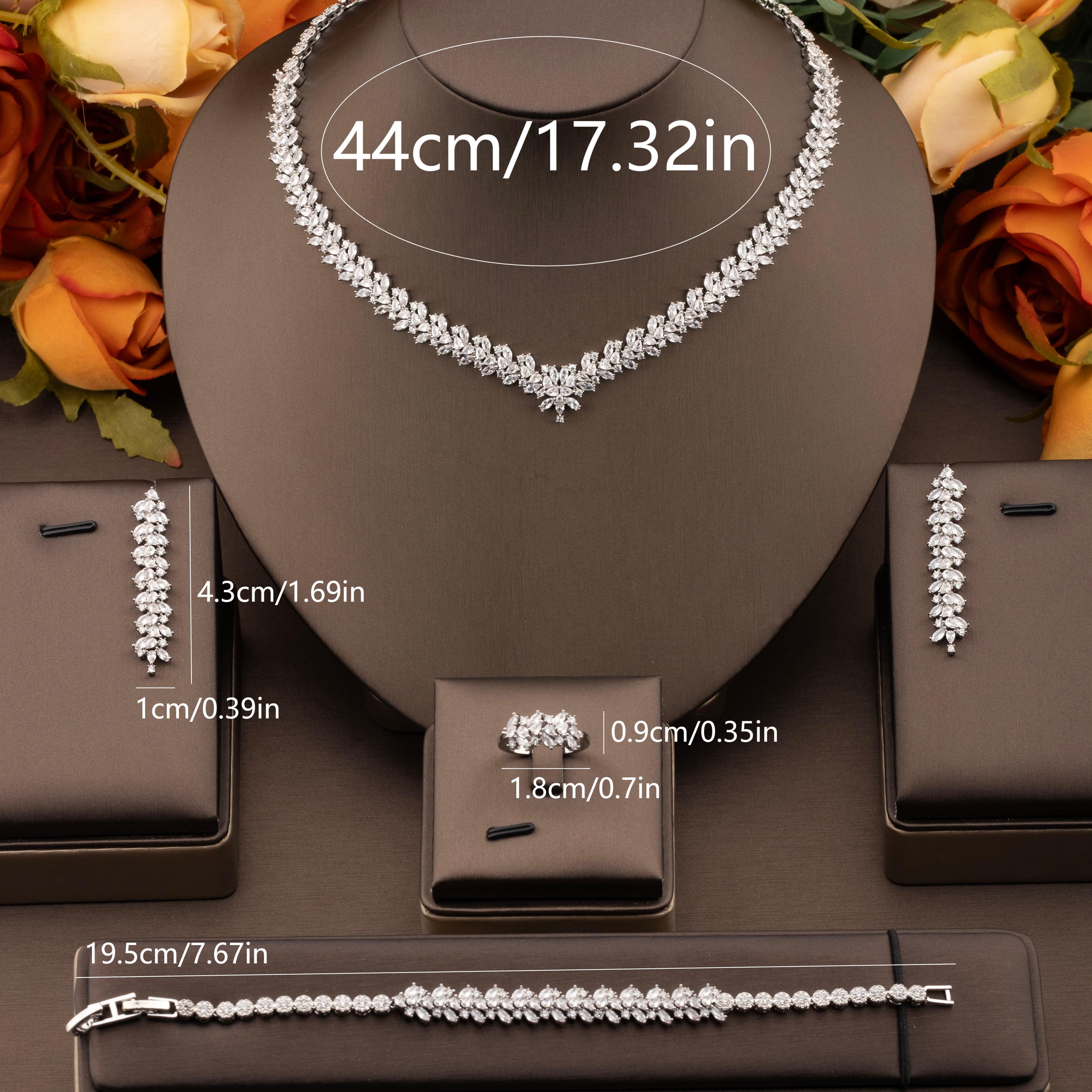 A luxurious and elegant jewelry set with cubic zirconia wheat ear design is suitable for ladies to wear at banquets Item Picture