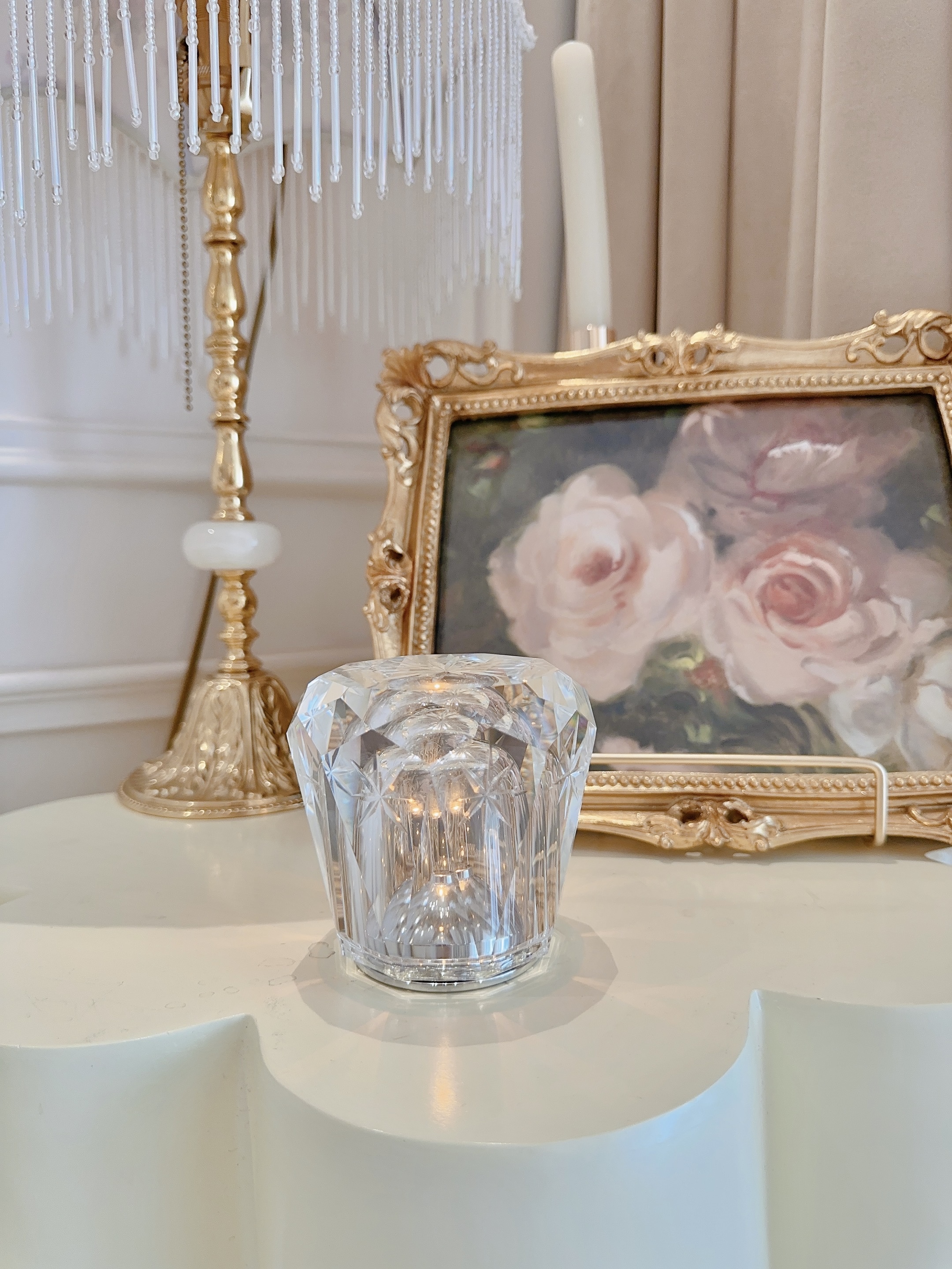 Creative table lamps, home decoration lamps, ornaments, crystal atmosphere lamps, creative table lamps, night lights full figure