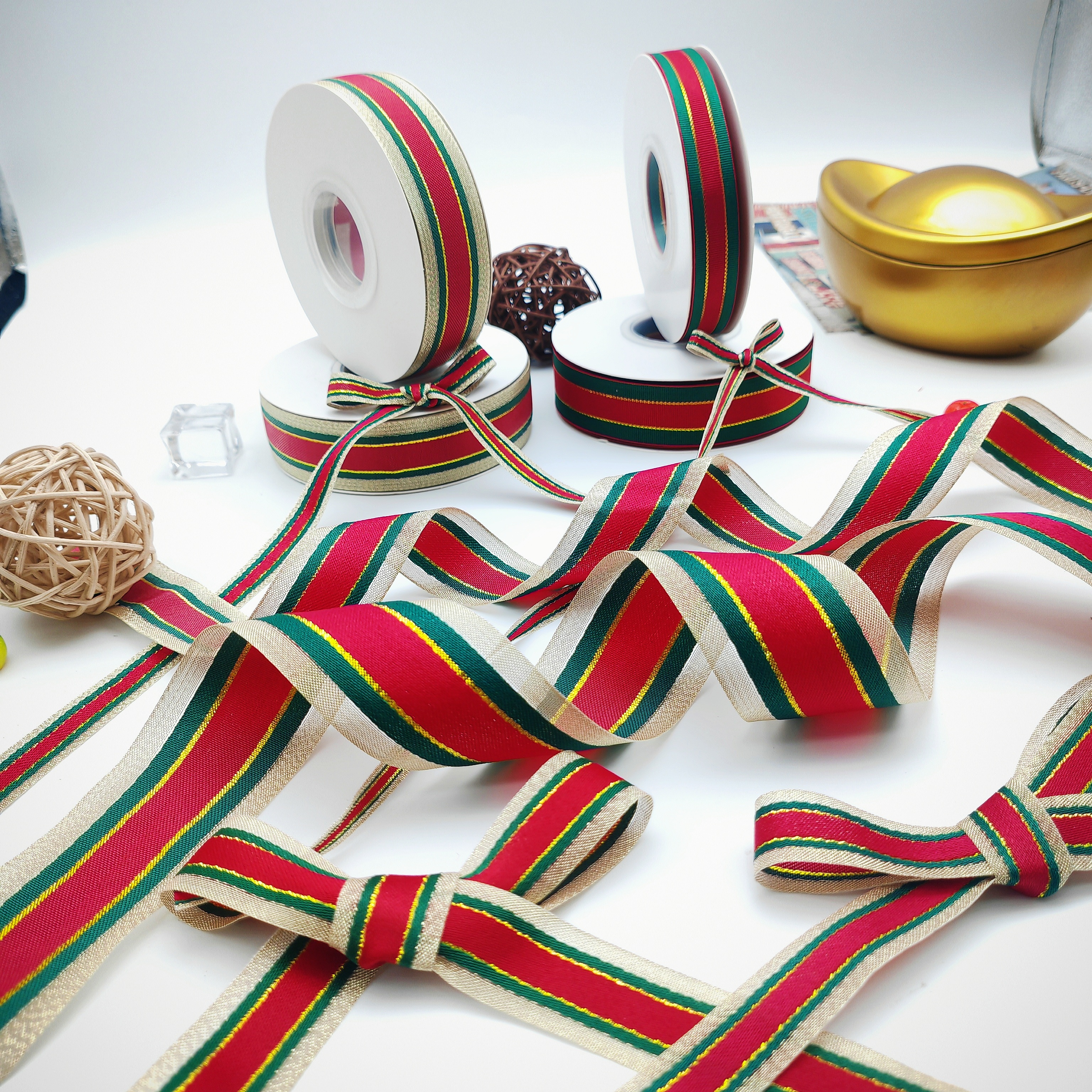 Christmas webbing, velvet webbing, webbing accessories, ribbons, multi-purpose fabrics, decorative materials, webbing accessories, auxiliary materials, fabrics, webbing, ribbons, ribbons, sections, polishes, webbing, mother and child ribbons, piping strips Specification image
