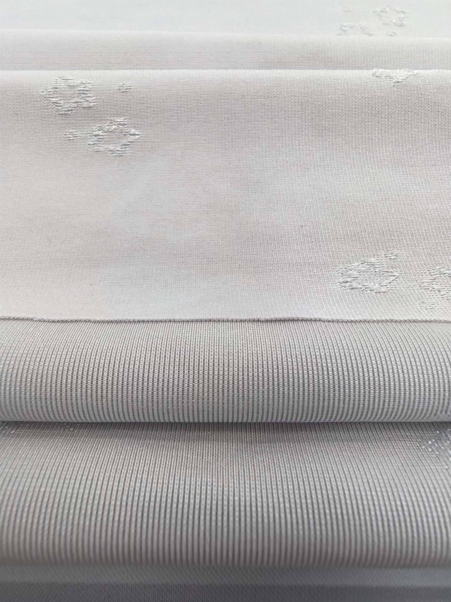 WKA90788 polyester knitted close-knit jacquard fabric is suitable for masks, face masks, underwear, bras, providing a cool and comfortable feeling. It is independently innovated and developed in a targeted manner, and can be customized based on samples Specification image
