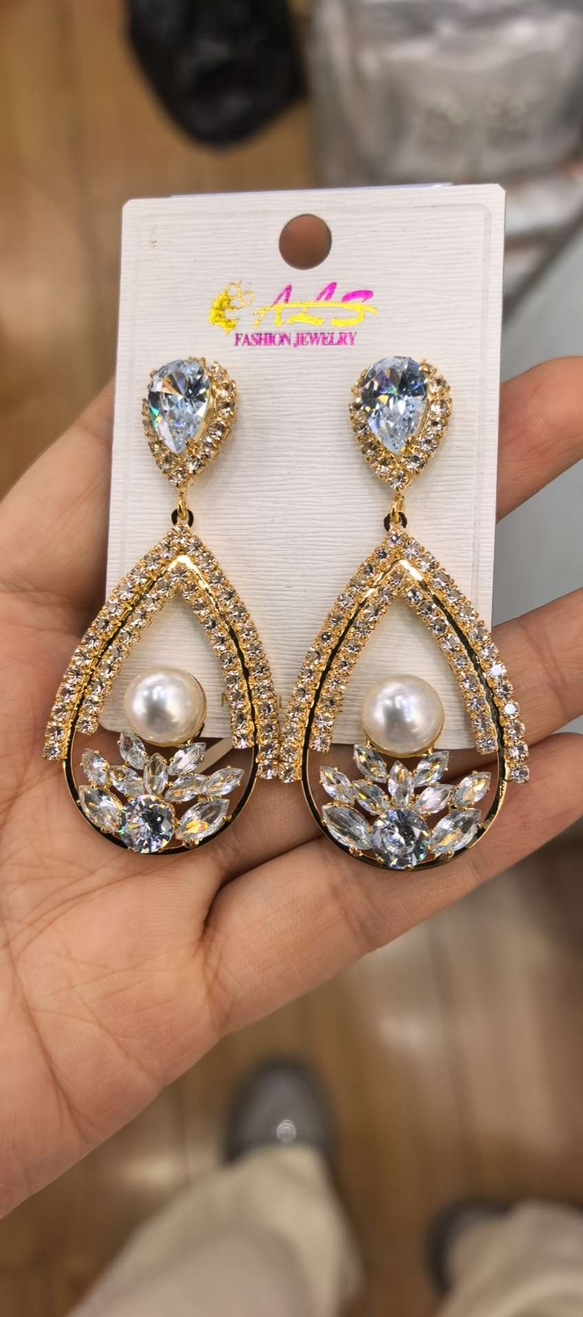 时尚烧焊锆石耳环耳饰气质简约耳环女韩版潮流耳饰品配饰耳环烧焊锆石耳环