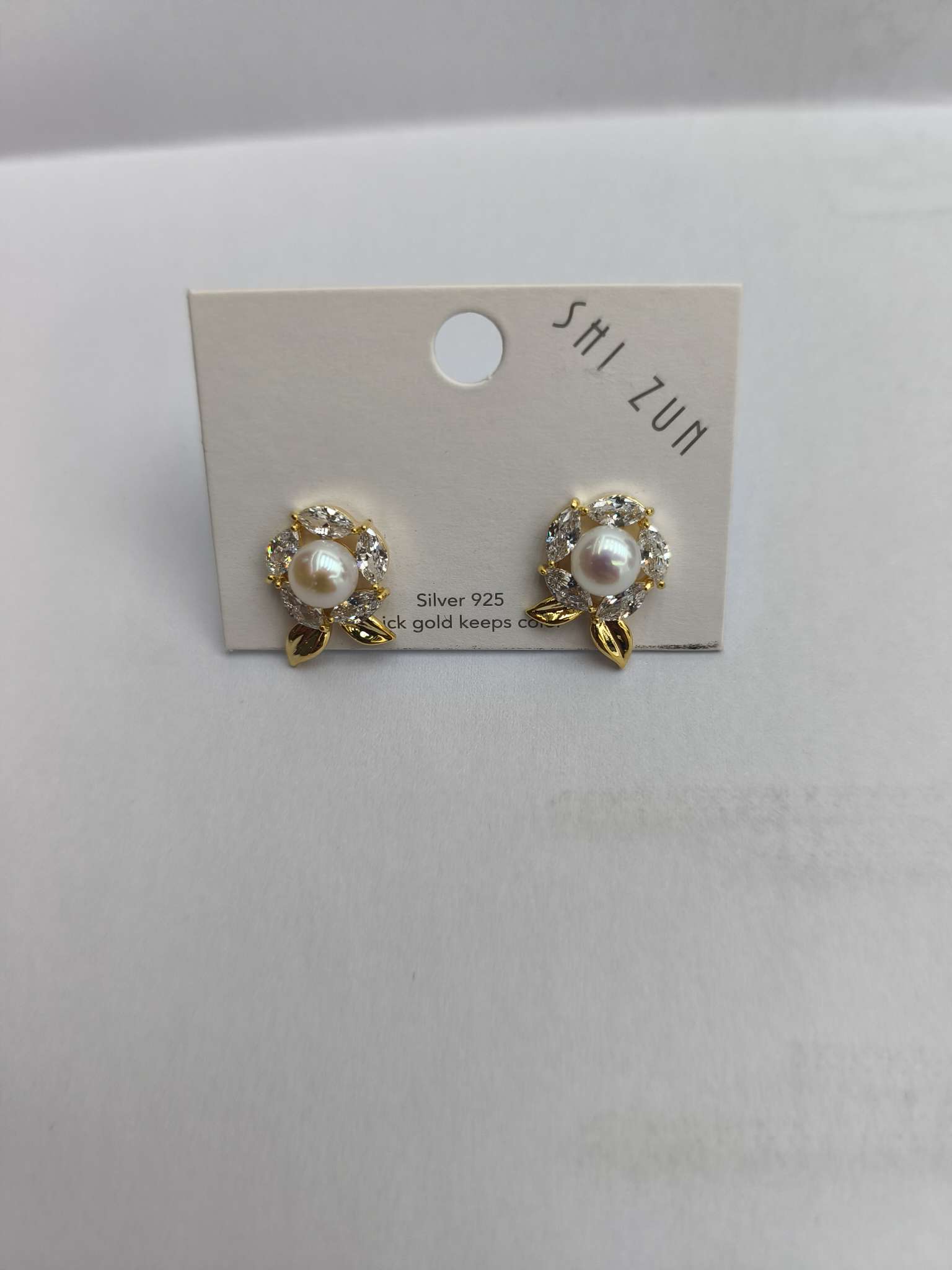 时尚精致锆石花朵珍珠耳钉轻奢玫瑰花气质耳环简约百搭高级感耳饰白底实物图