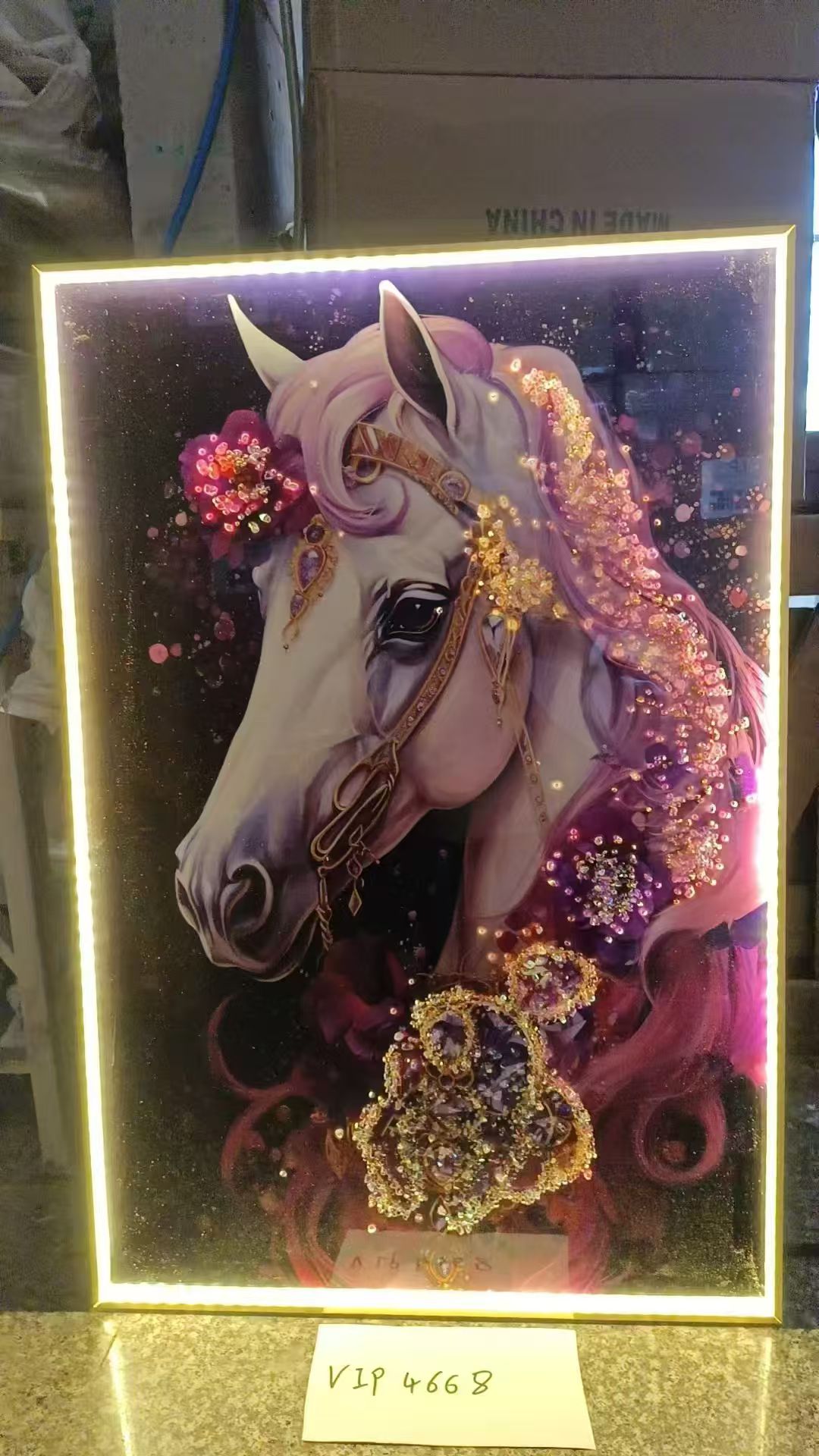 Peacock Light Luxury entrance hall decorative painting, led light painting, new high-end crystal porcelain hanging painting, corridor and passage mural Application Scenario