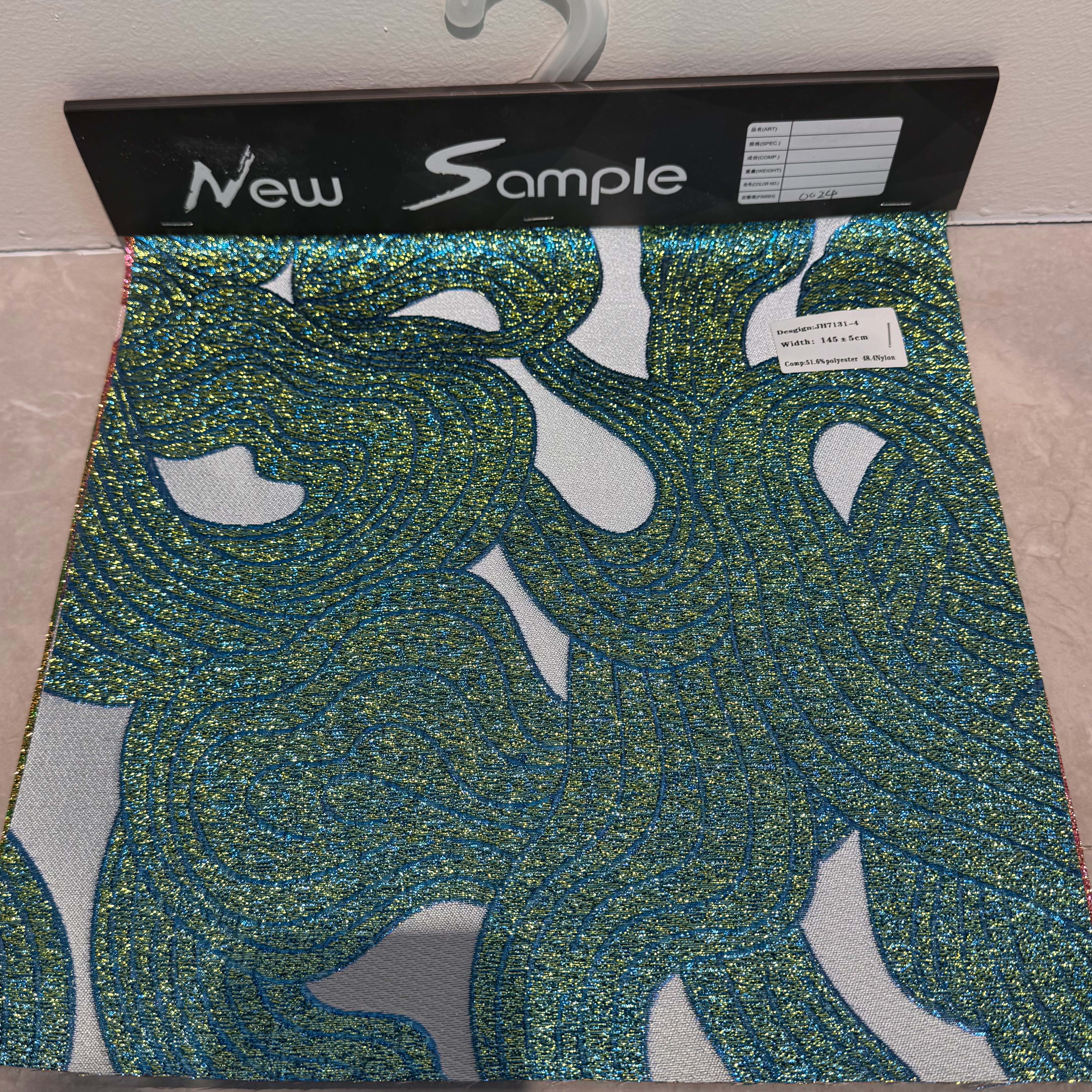 色织橙色玫瑰浮雕素雅提花面料 洛丽塔女装连衣裙礼服包服饰大波浪加密亮片丝绒面料欧美舞台服装礼服蕾丝绣花布详情3