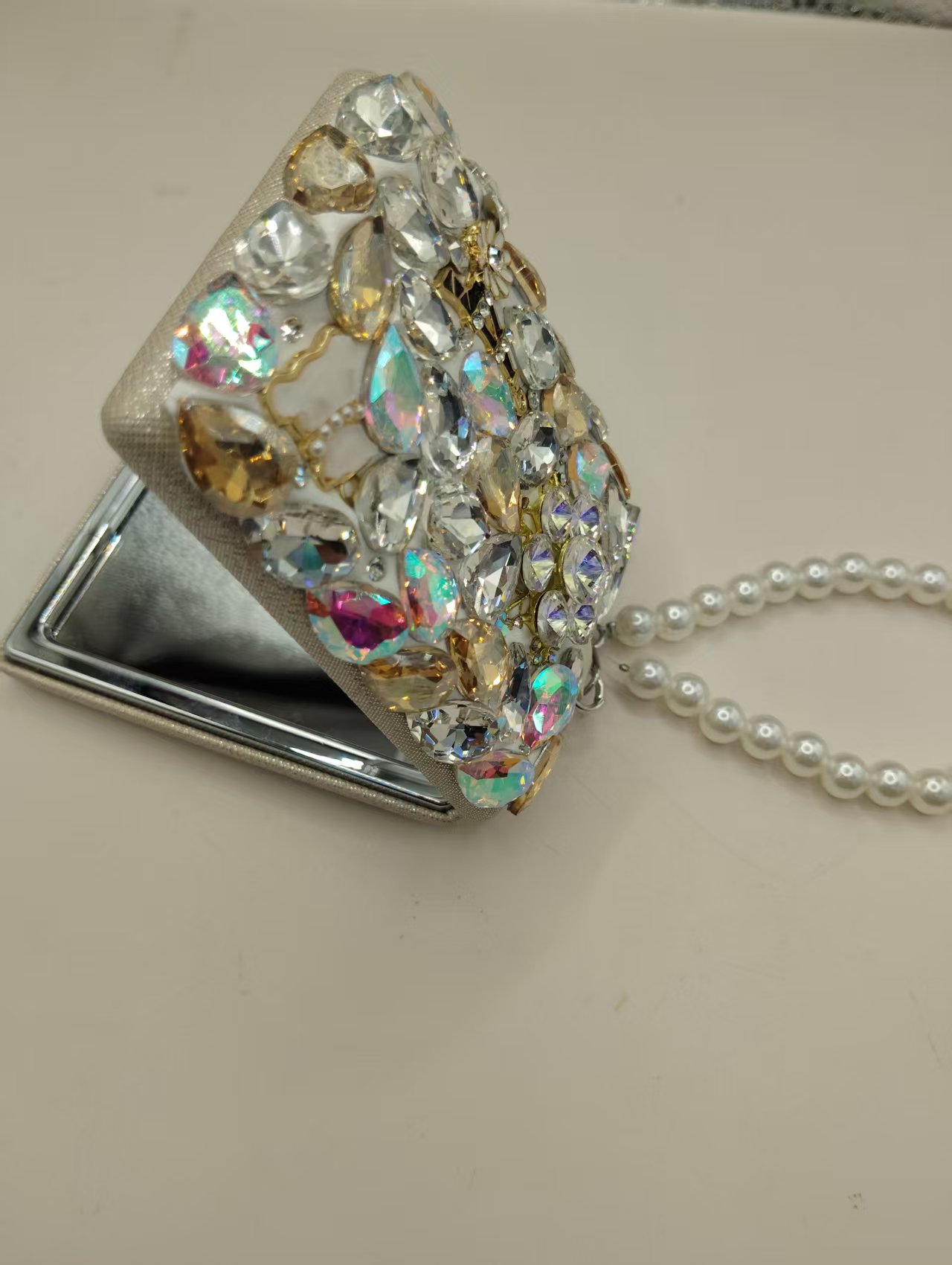 手腕珍珠挂件时尚简约手链女士饰品优雅气质手饰配饰礼物产品图