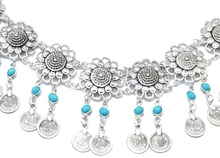 时尚简约金属腰带女百搭百变细带装饰腰链潮流配饰腰封韩版宽款女士饰品白底实物图