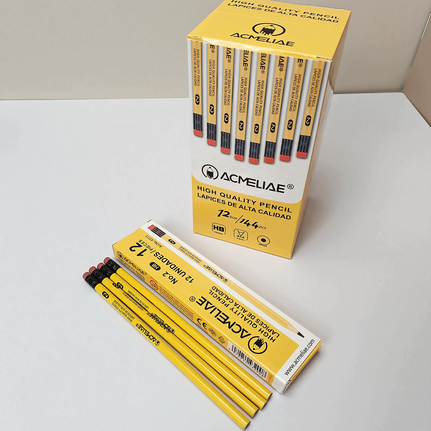 ACMELIAE writing pencil Yellow Pencil with eraser  43115 Application Scenario