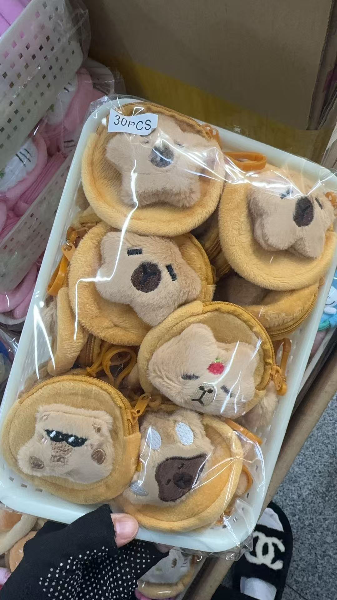 The Witch Hunter team's plush leather shell doll, pillow, warm hand felt, cat plush toy, and heart-shaped bear gift Item Picture