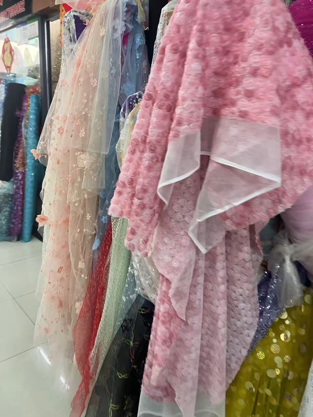 厂家直销小梅花现货烫金面料零售批发