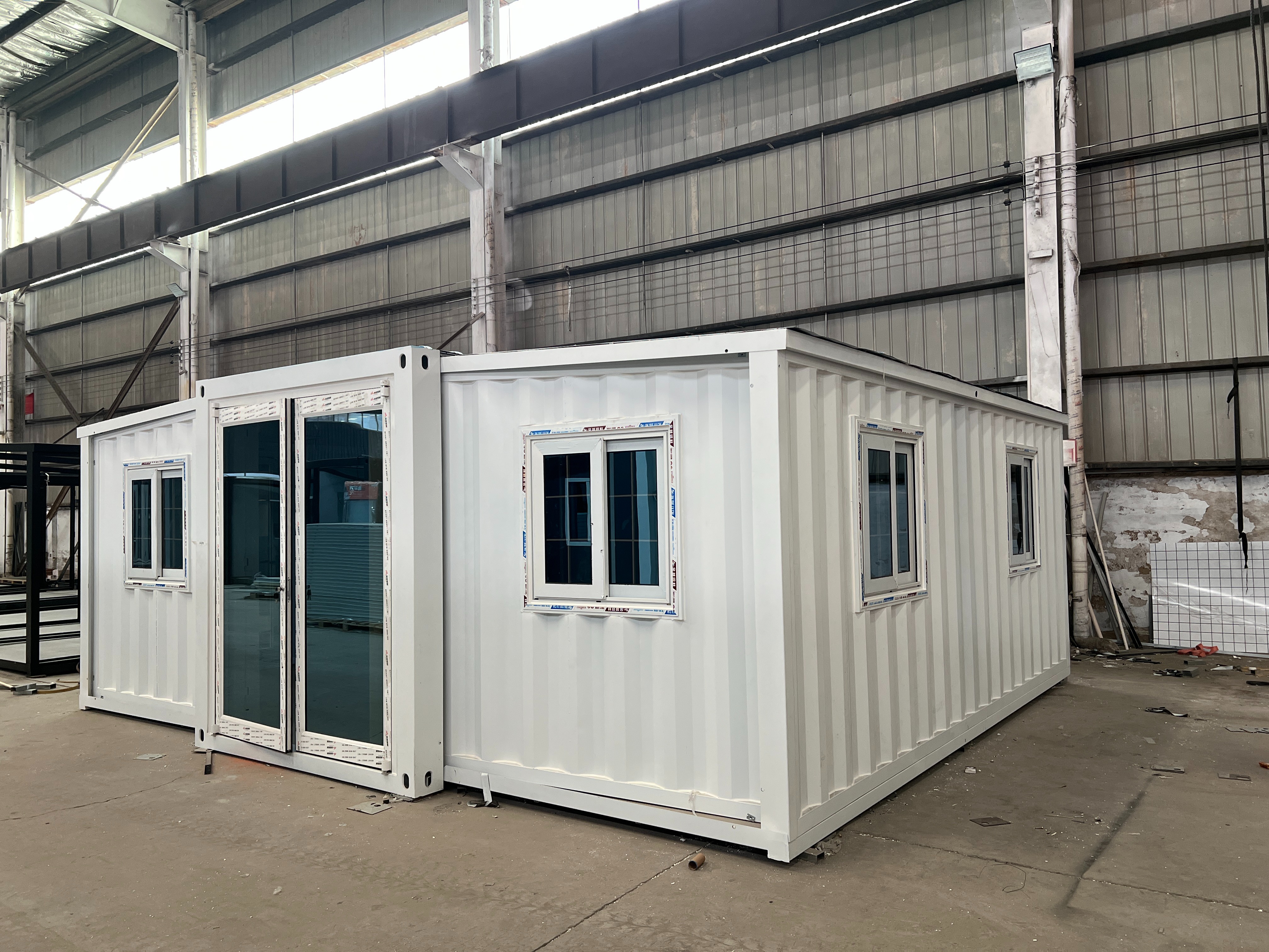 Export 20-foot double-wing folding expansion house, three-bedroom, one-living room with bathroom, outdoor activity house, movable container Specification image