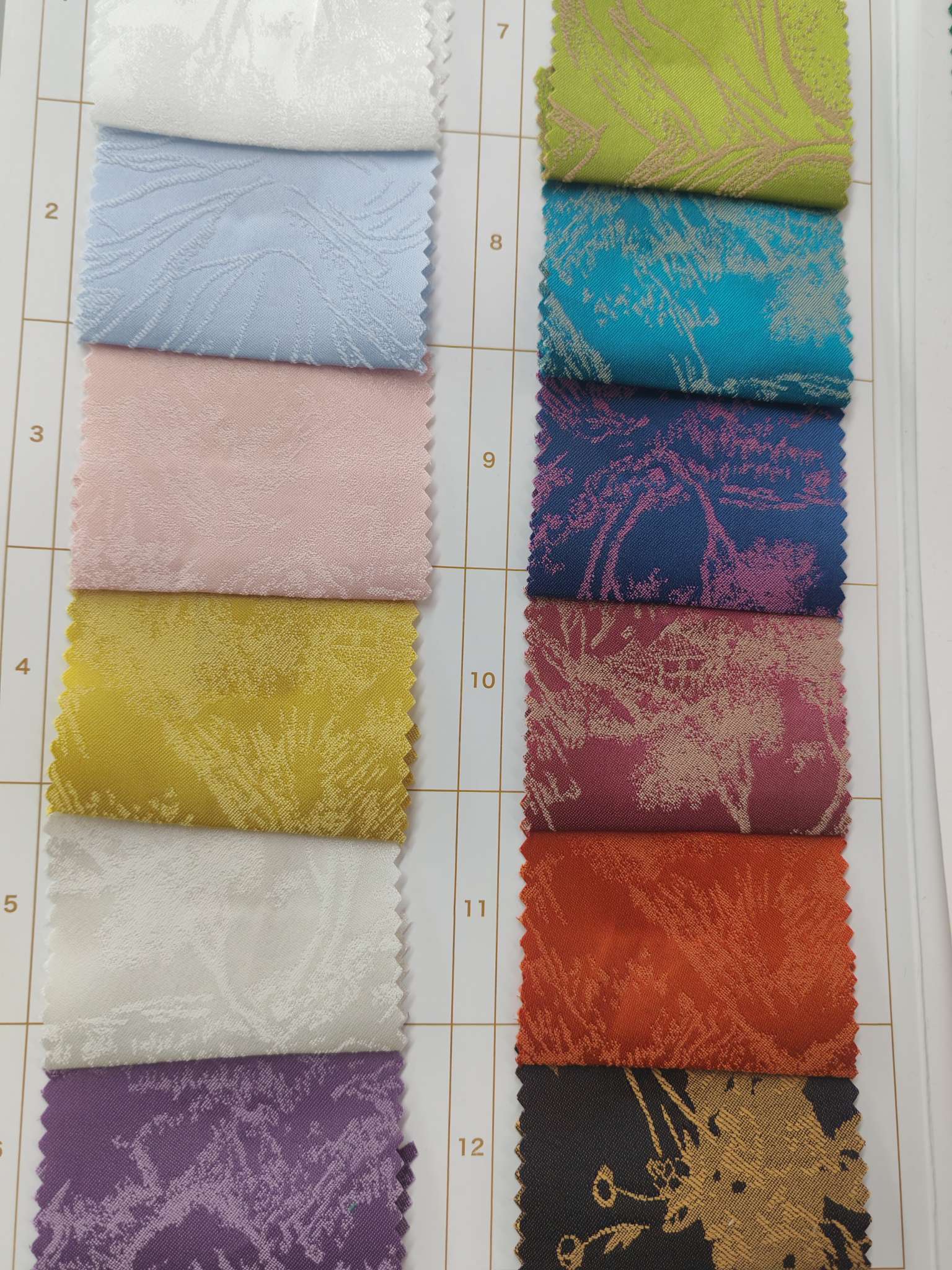 Jacquard fabric comes in a variety of colors and can be custom-made to suit women's skirts and cheongsams detail image 2