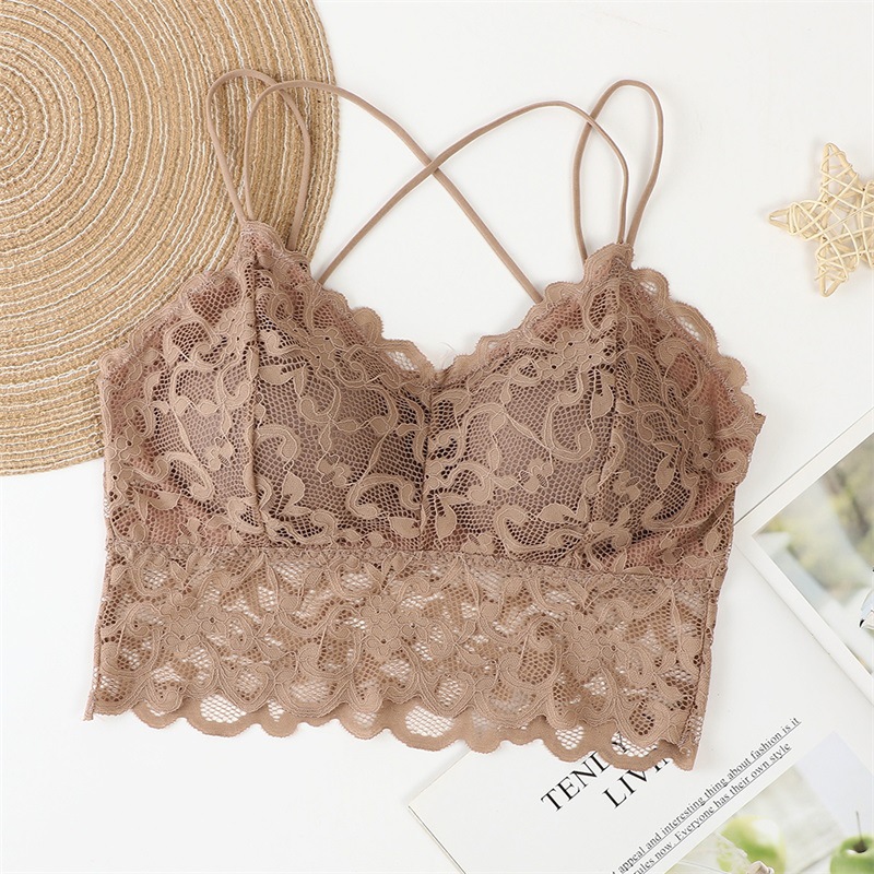 Lace lingerie, an adult product, is soft and skin-friendly without constricting the chest. It is breathable, stable and shows off curves. It can exude elegance and charm both in daily life and on dates, releasing confident femininity. It is comfortable and relaxing every day. Qni details Picture