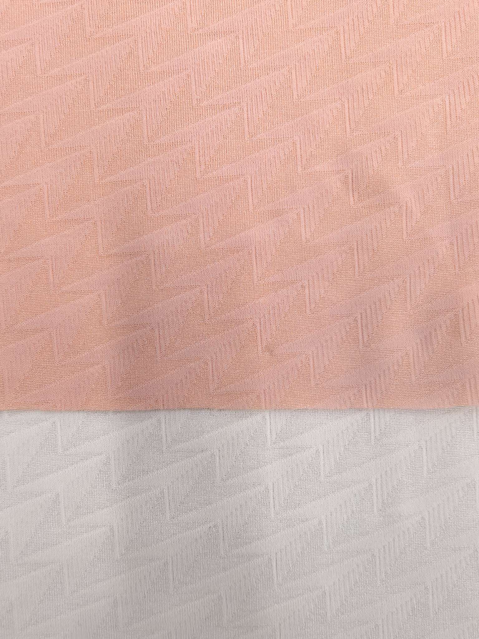 WKA90382 nylon knitted close-knit jacquard fabric is suitable for business men's wear. It is skin-friendly and soft, independently developed and customized based on samples