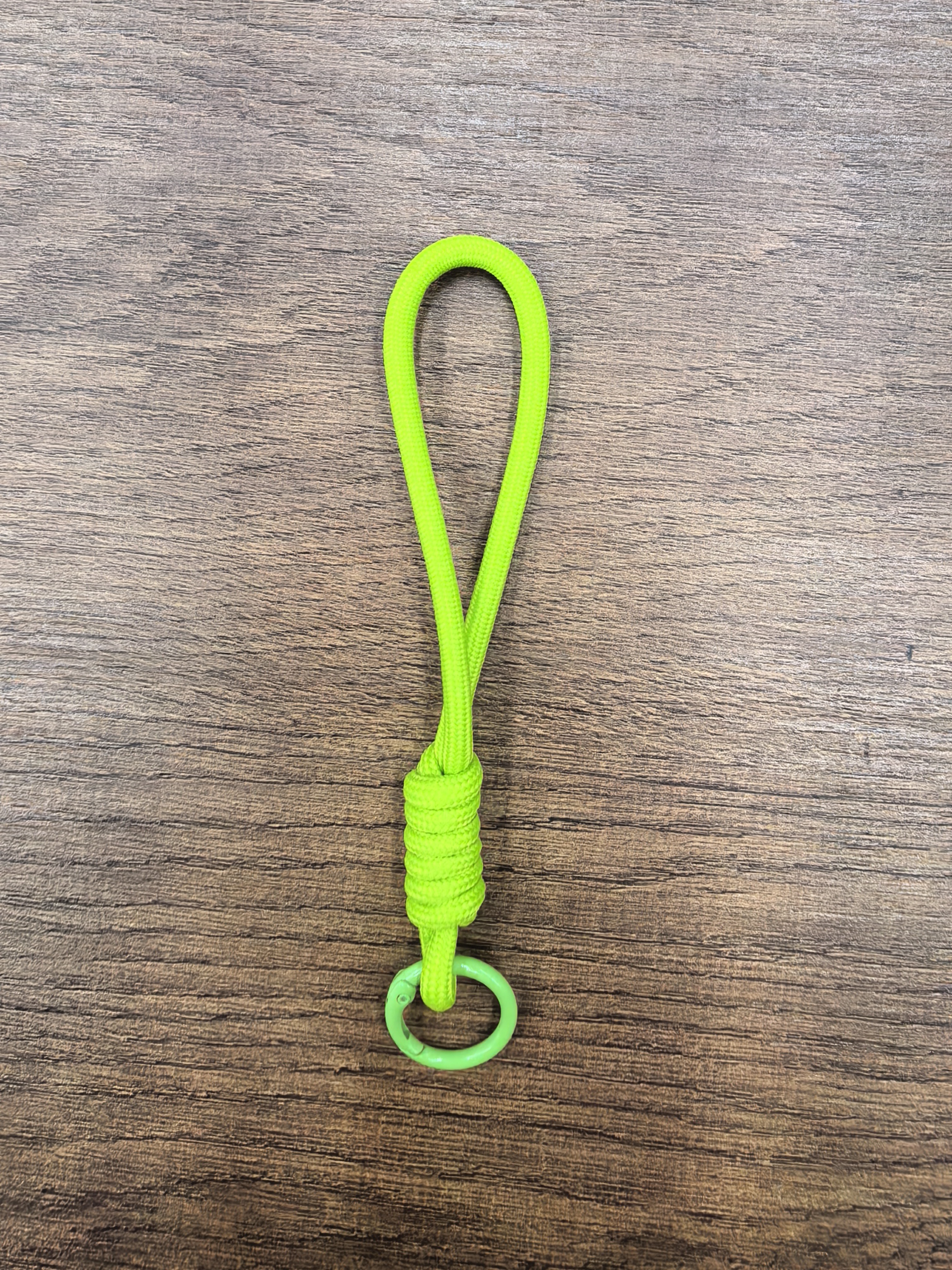 5mm short anti-loss phone lanyard, hand-woven versatile dopamine water cup lanyard, keychain accessory detail image 2