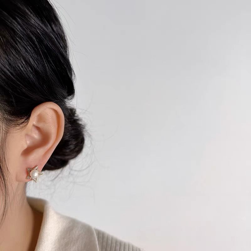 镀金星星月亮不对称耳环轻奢风镶满锆石天然淡水珍珠耳钉珍珠项链首饰项链详情图4