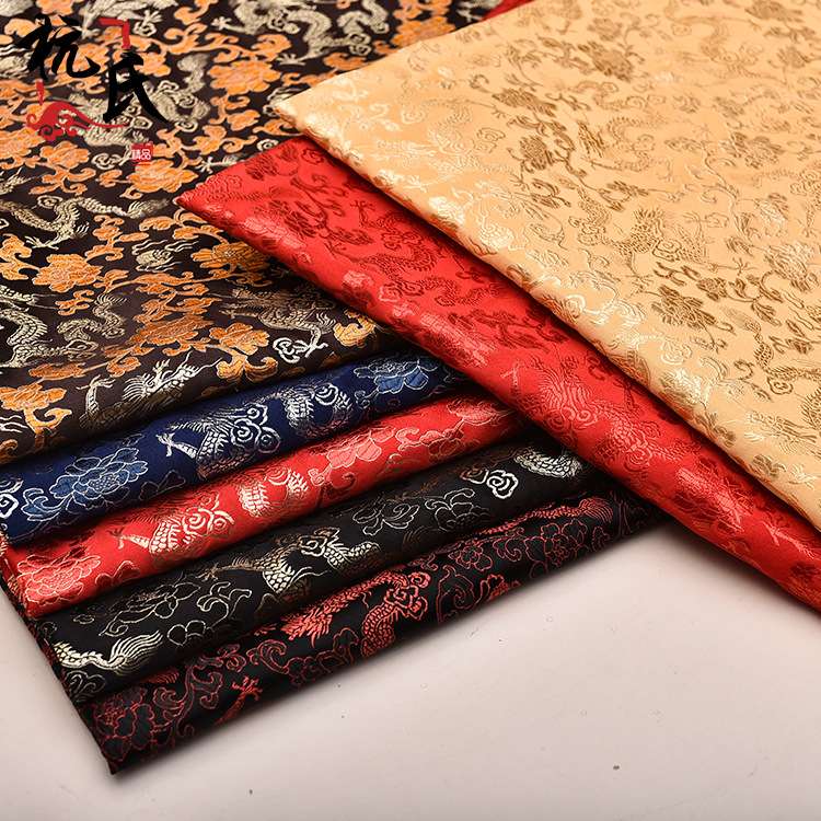 The manufacturer's straight-hair brocade fabric is used for ancient costumes, Hanfu, golden mouth sachets, cheongsams, Tang suits, ethnic-style clothing, and jacquard silk fabric