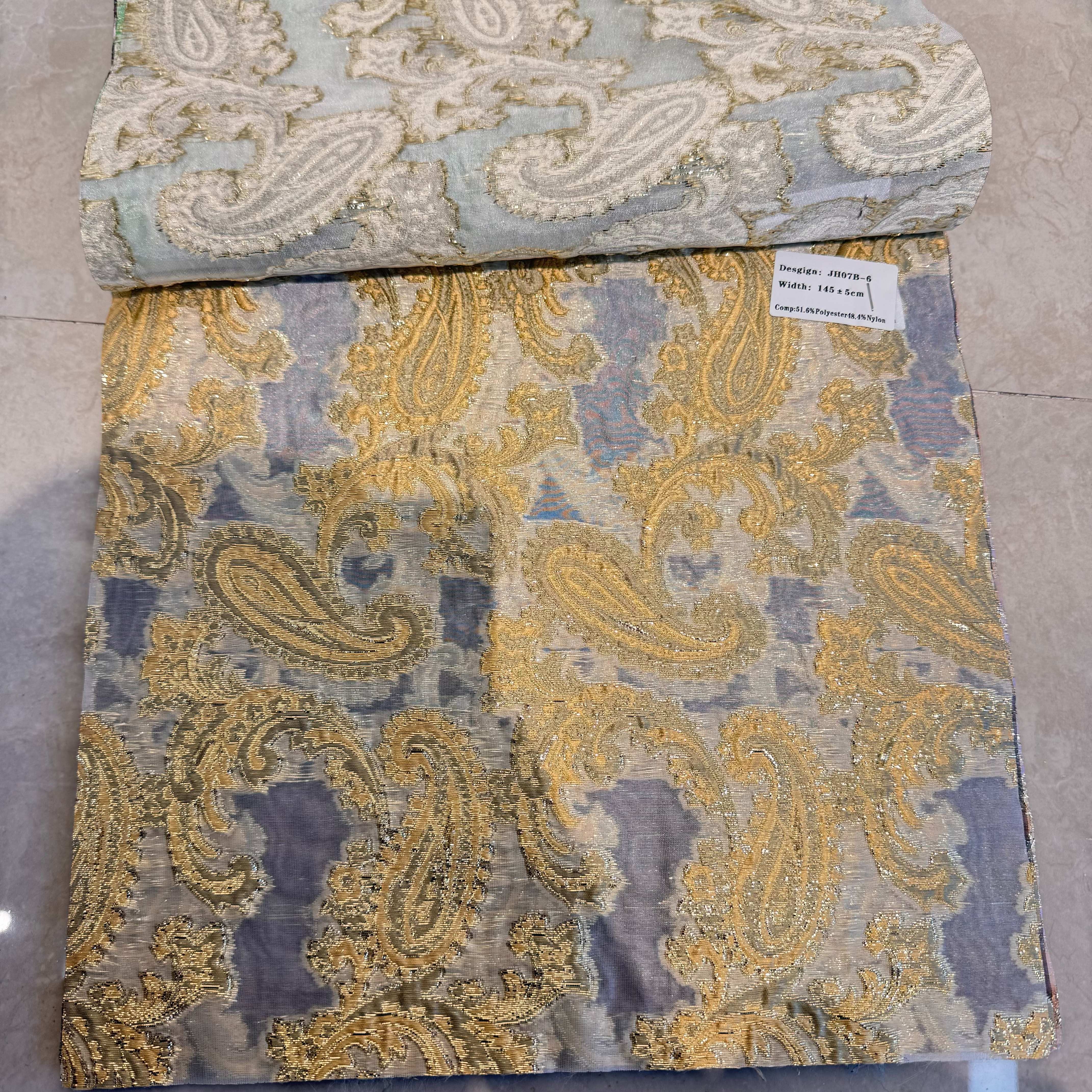 新品腰果花亮片蕾丝面料婚纱礼服演出服服装DIY珠片绣面料外贸轻奢高级感跨境美式复古桌布家用防水防油盖布欧式客厅餐桌布详情7