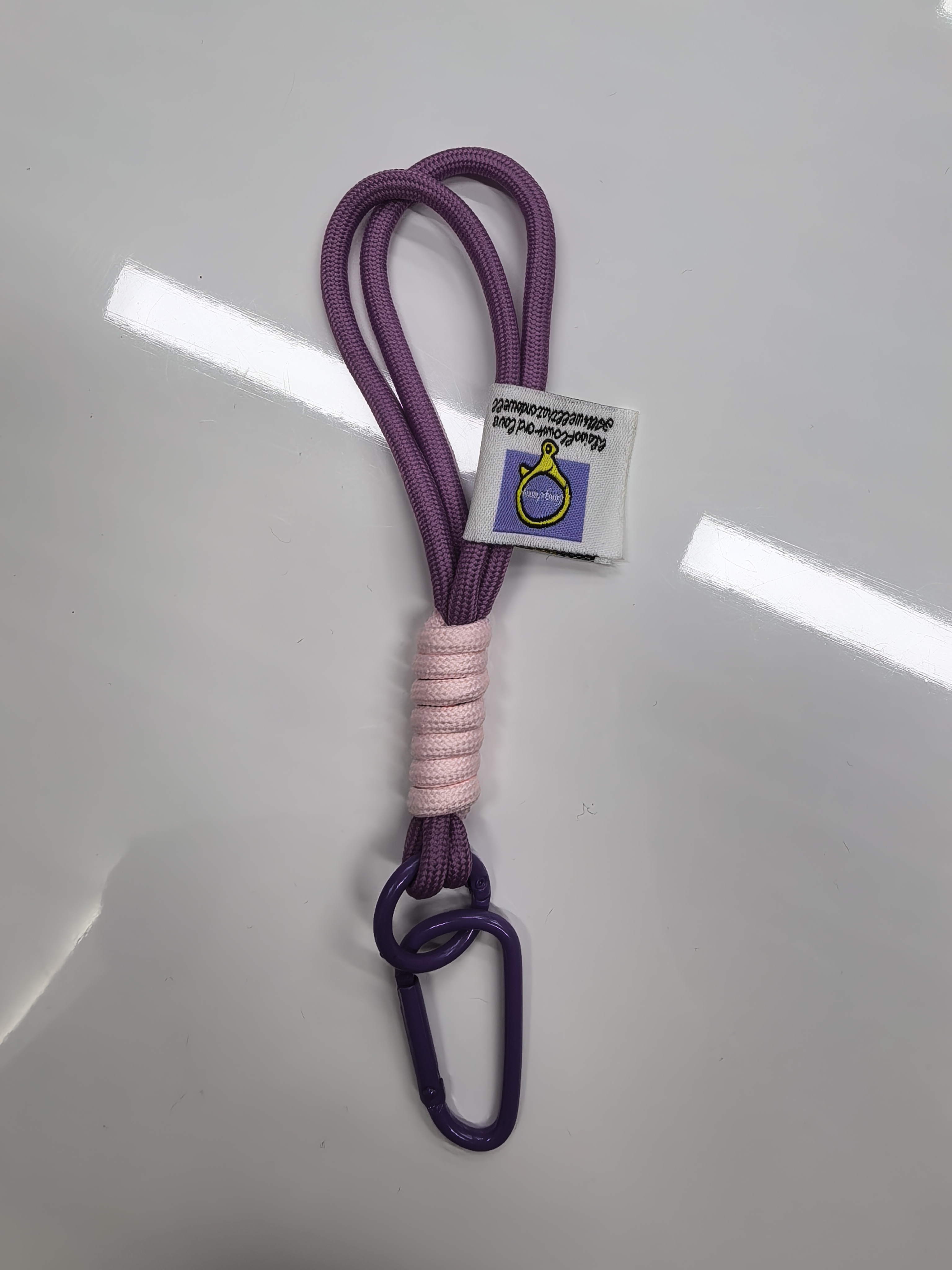 Outdoor backpack rope keychain, water cup woven lanyard, mountain climbing buckle, couple bracelet, bag, doll lanyard, keychain detail image 10