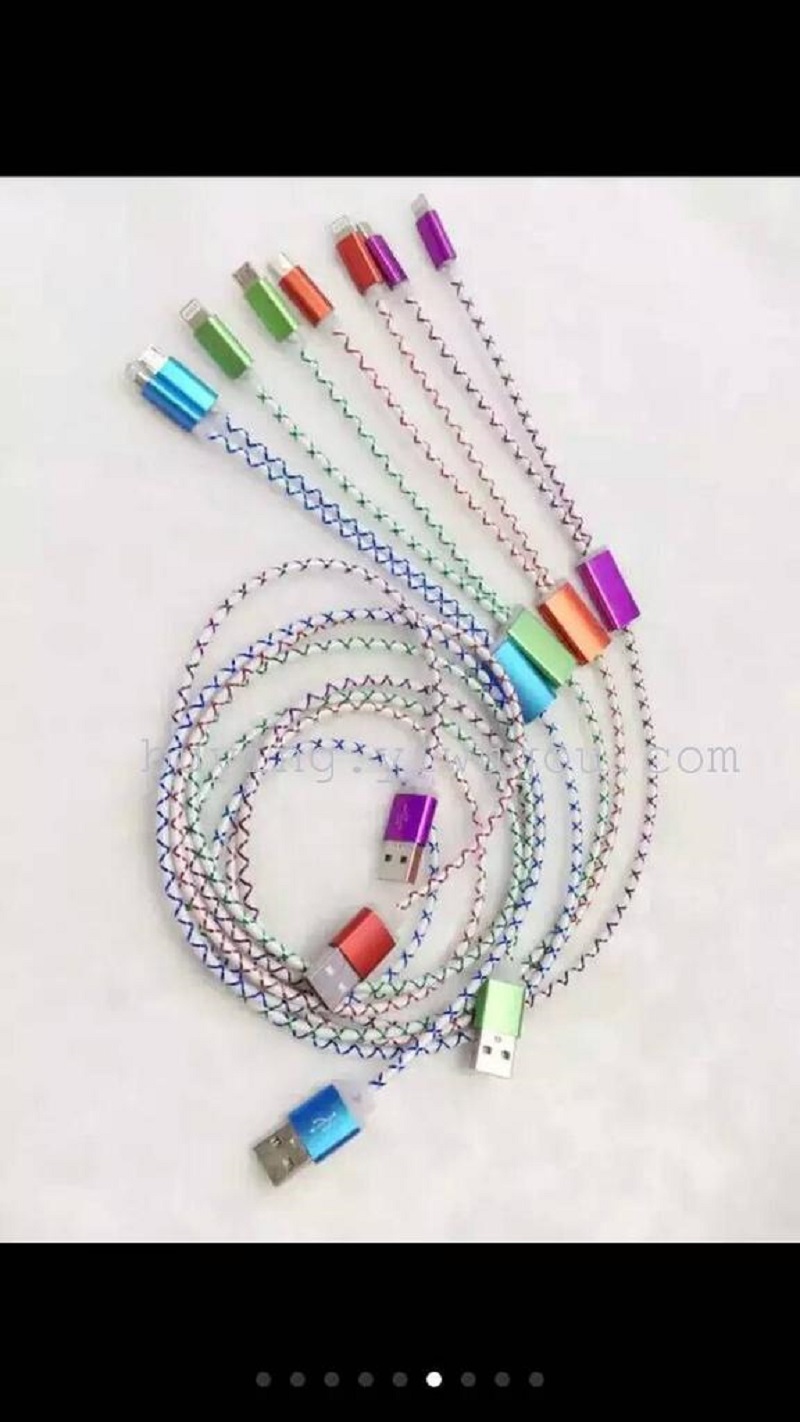 三色数据线手机充电线