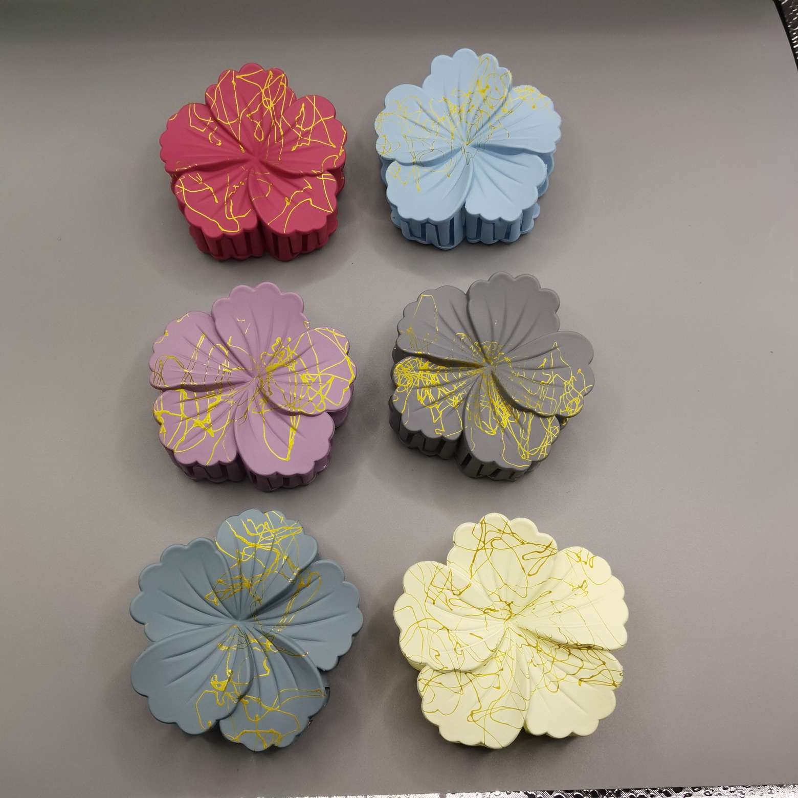 Bright 6-color brushed gripper detail image 6