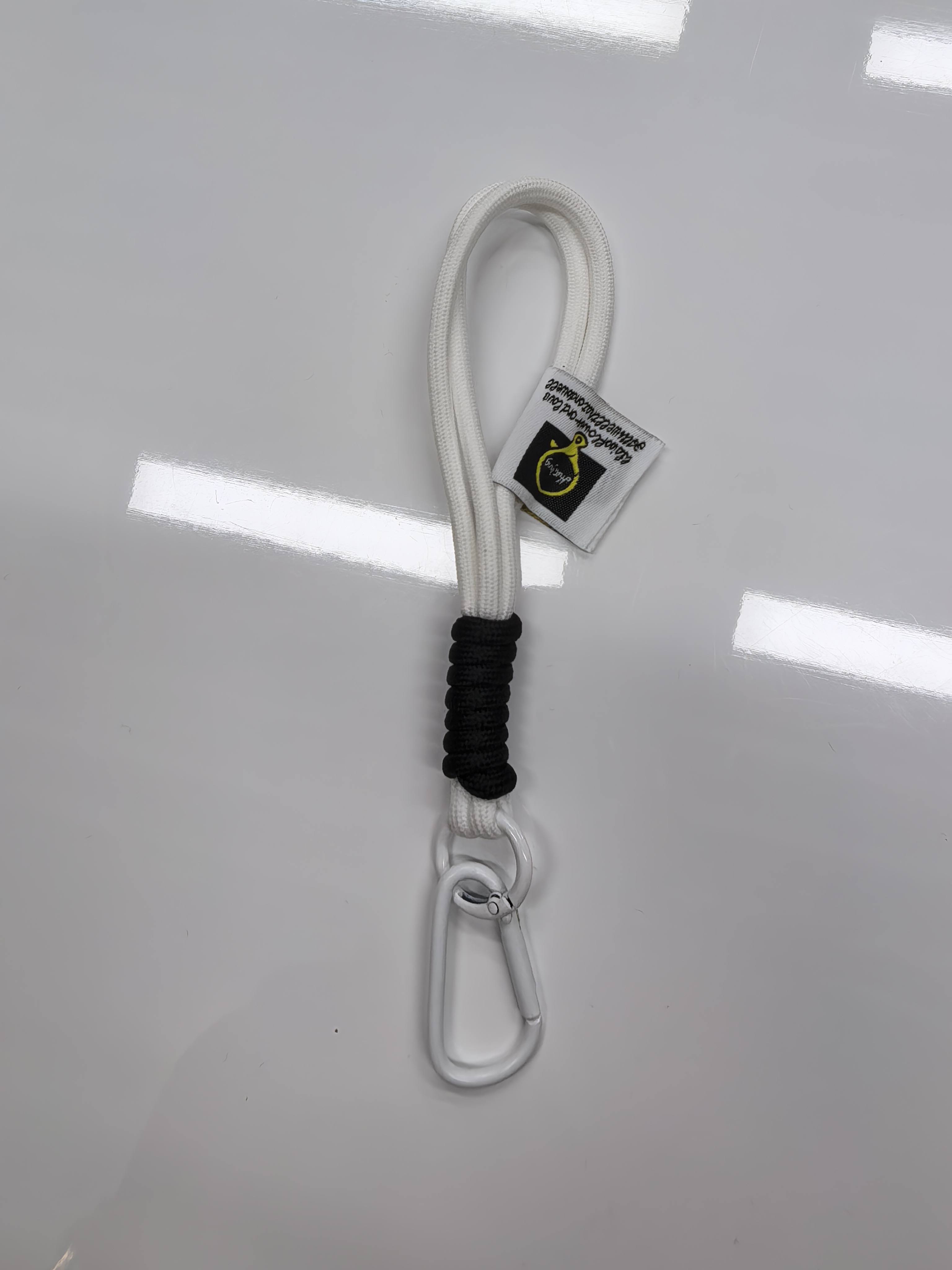 Outdoor backpack rope keychain, water cup woven lanyard, mountain climbing buckle, couple bracelet, bag, doll lanyard, keychain