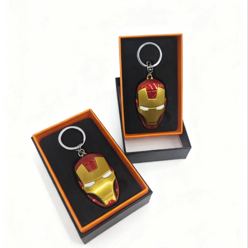 新款创意网红钢铁侠USB充电钨丝打火机防风点烟器钥匙扣挂件创意玩具造型