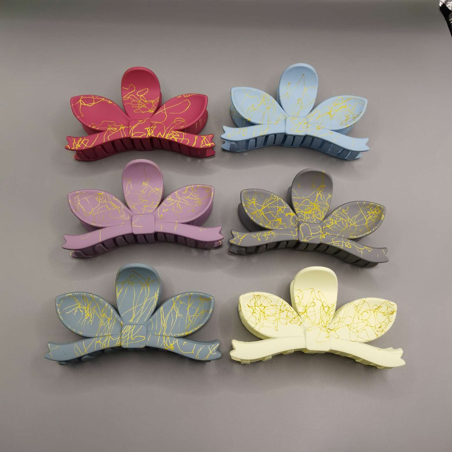 Bright 6-color brushed gripper detail image 3