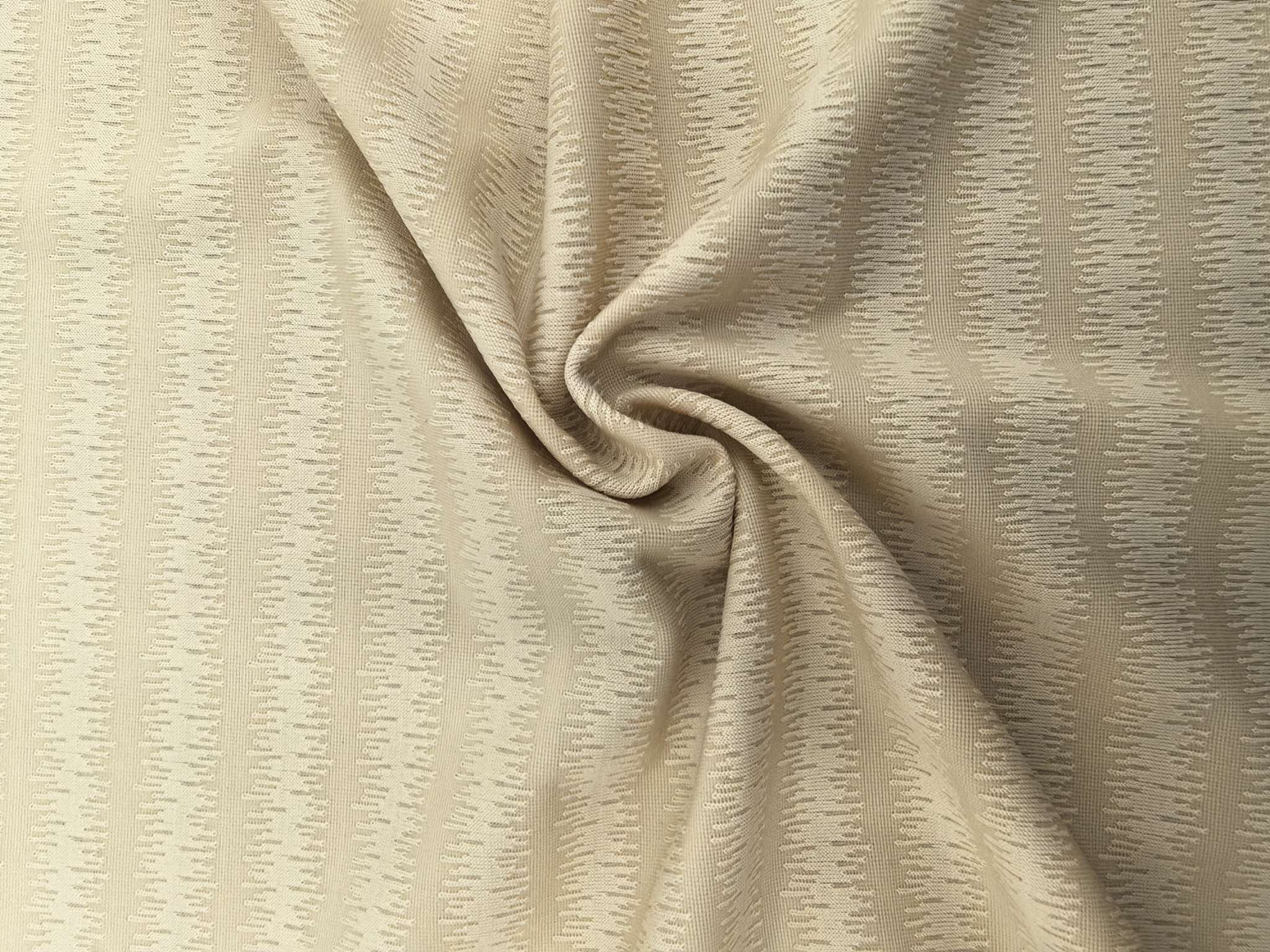 WKA90408 nylon knitted close-knit jacquard fabric is skin-friendly, soft and has a great drape. It is suitable for business men's wear. It is independently innovated, developed and customized according to samples Item Picture