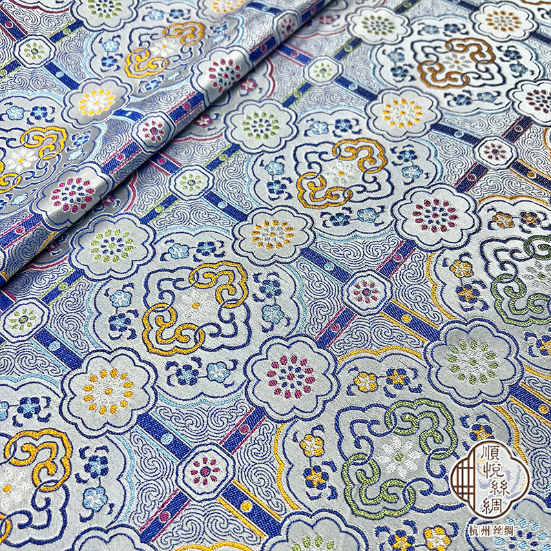 旗袍面料唐装汉服民族风绸缎布料织锦缎提花面料万寿如意八达纹仿宋锦提花面料国风汉服旗袍马甲手工箱包色织布料详情11