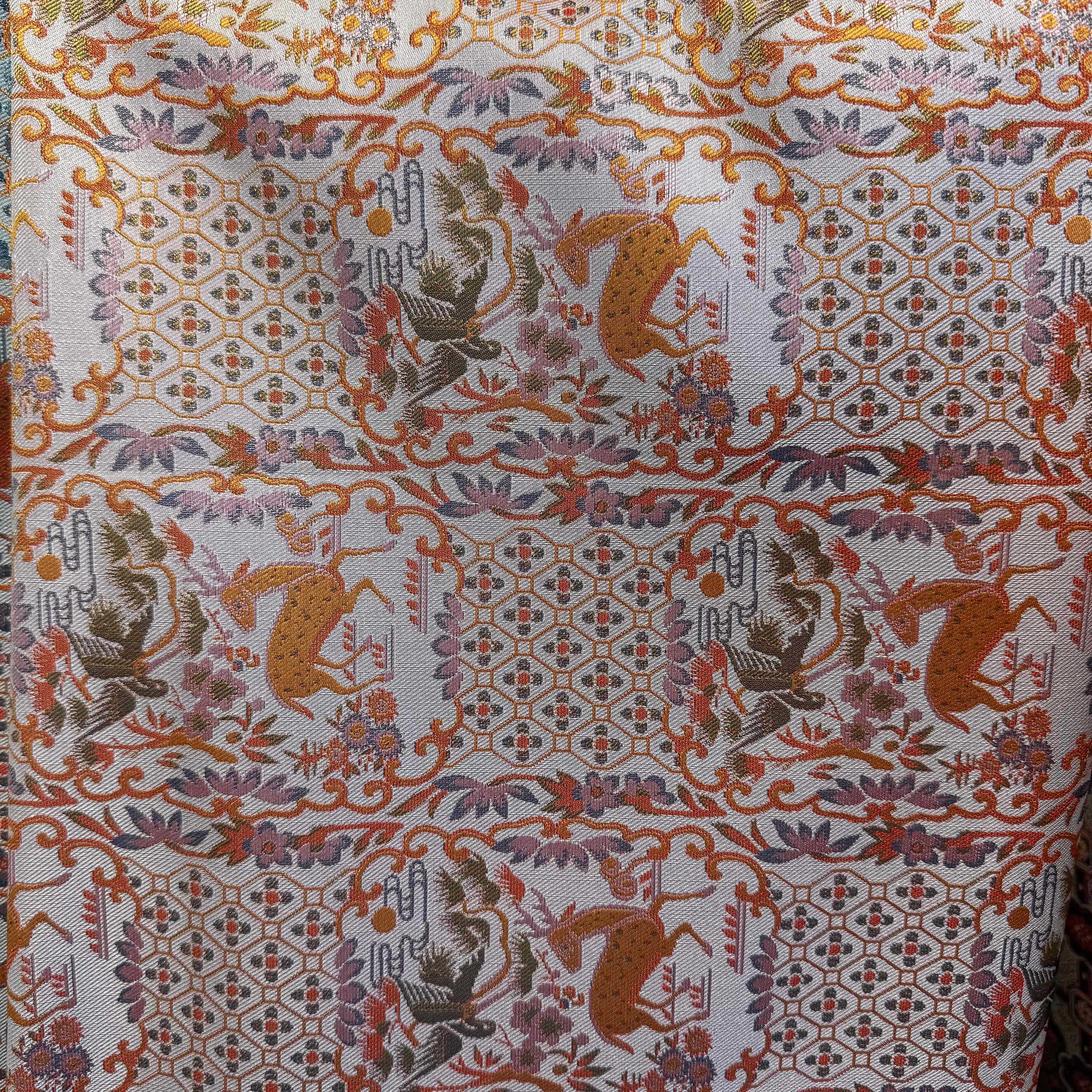 小鹿服装布料面料提花色织复古风中国风汉服锦缎人丝仿蜀锦面料国风汉服旗袍马甲手工箱包色织布料详情6