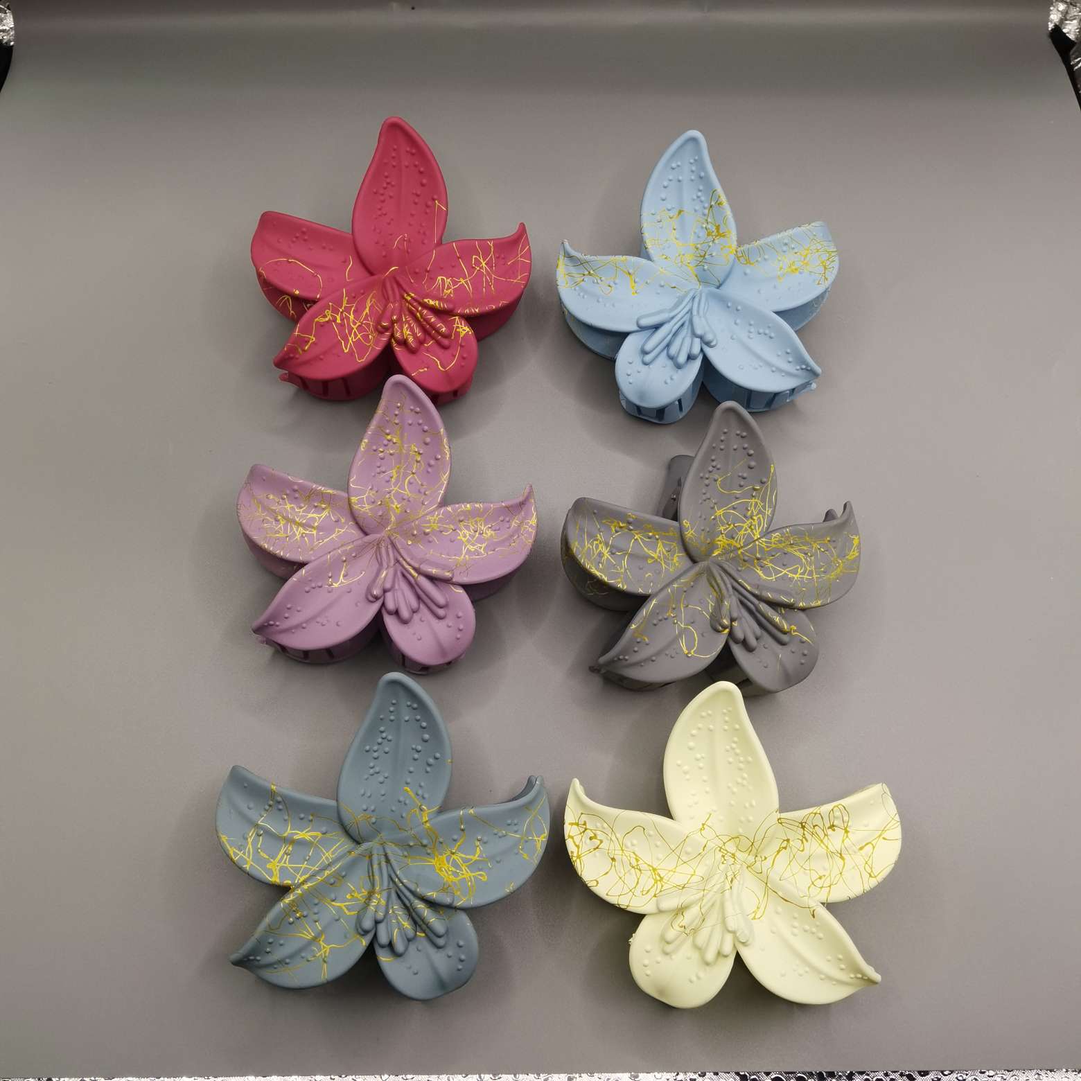 Bright 6-color brushed gripper detail image 5