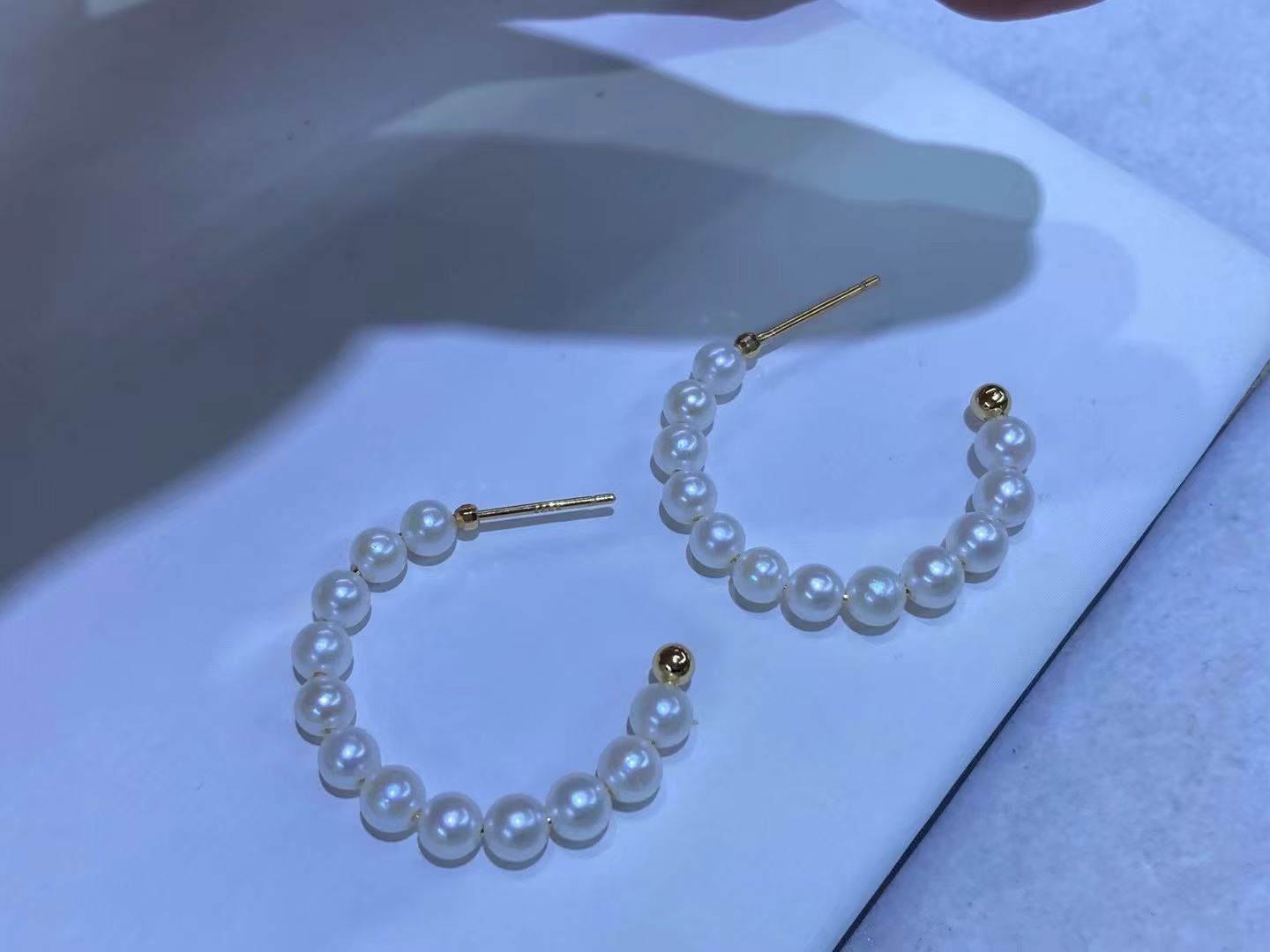 珍珠耳环大方 好搭配耳环