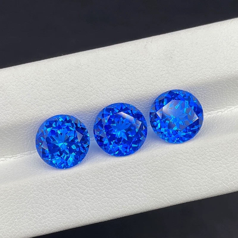 Cultivating cobalt sapphire