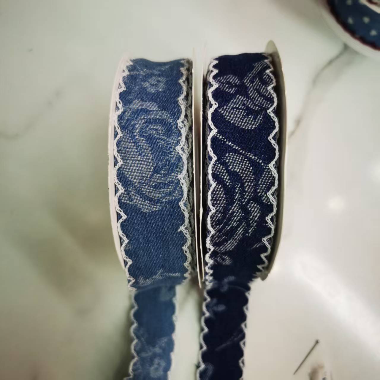 2.5 cm rose denim with white borders, 5 yards per bag for clothing, shoes, hats, accessories, toys, dolls, bows, lace accessories details Picture