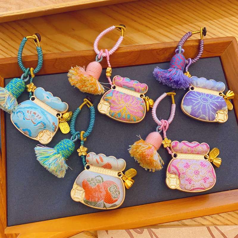 【 Finished Products 】 Intangible Cultural Heritage Song Jin Pure Handcrafted Song Jin Fortune bag, hanging cart, double-sided money bag, keychain, pendant, handcrafted fabric camellia