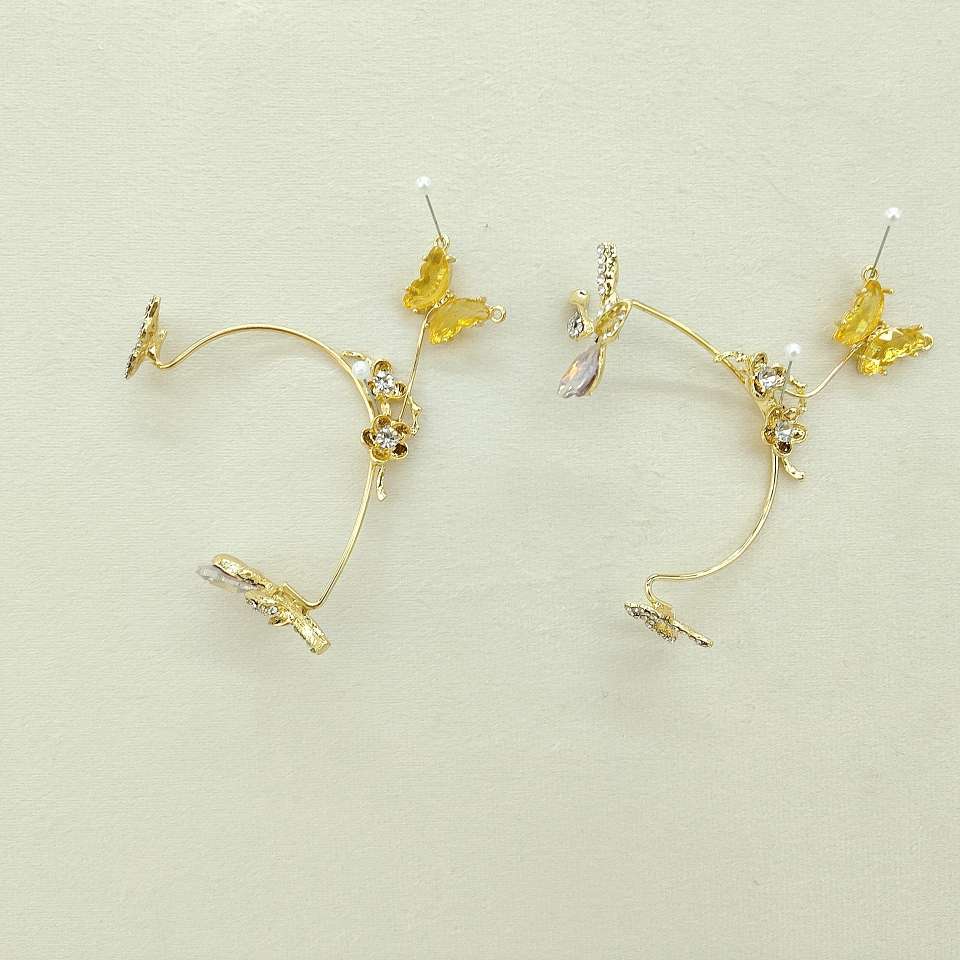 Chinese-style accessories such as hairpins, hairpins and ear hangers are essential for Hanfu photo shoots Item Picture